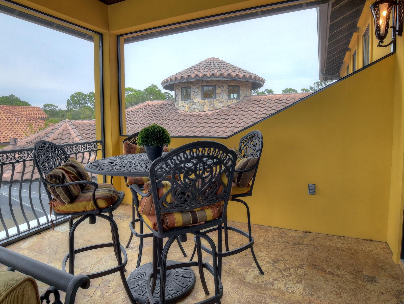 ISLAND GREEN - Residential