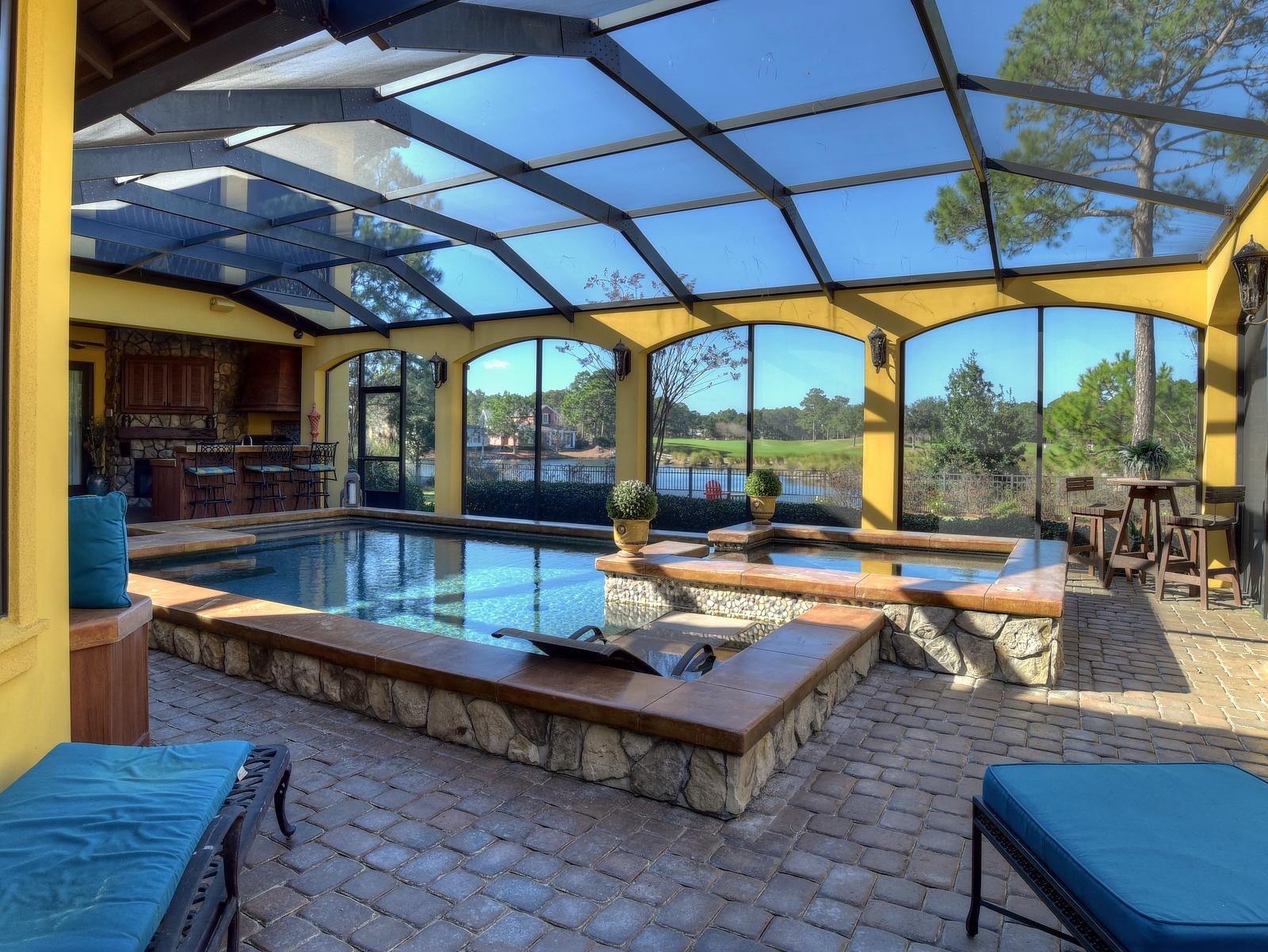 ISLAND GREEN - Residential