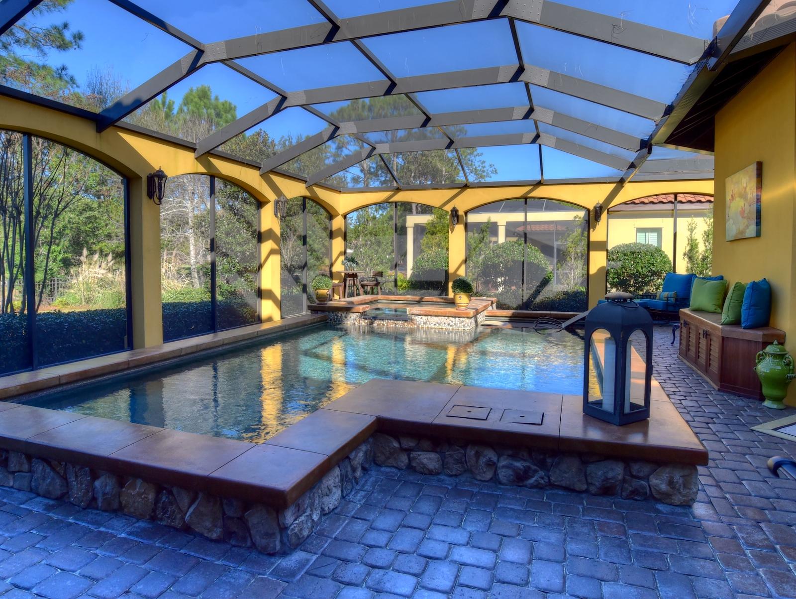 ISLAND GREEN - Residential