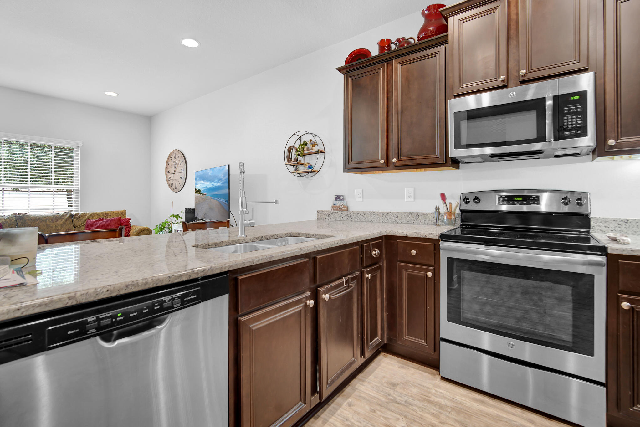 Reserve Pointe - Residential