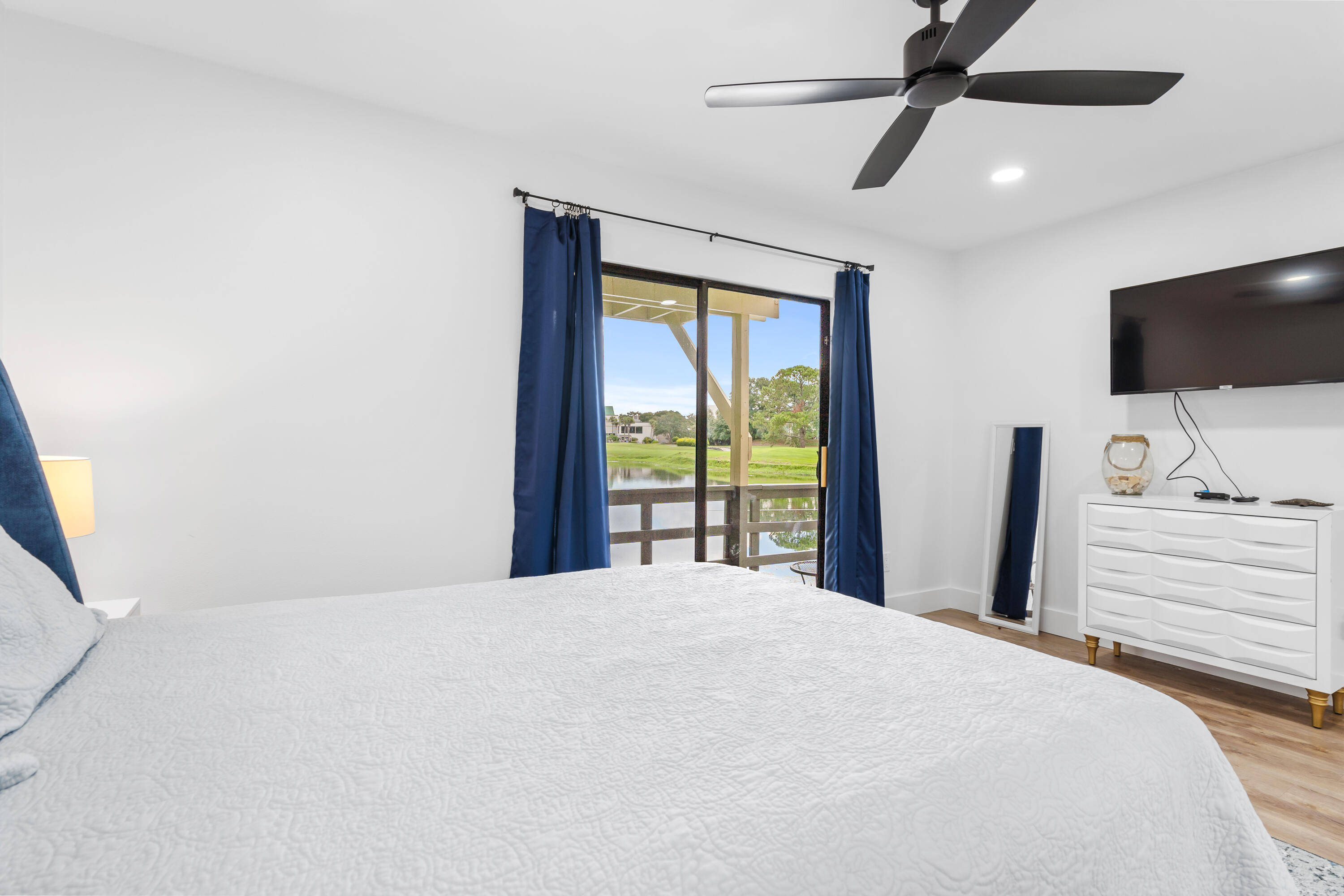 LINKSIDE VILLAGE - Residential