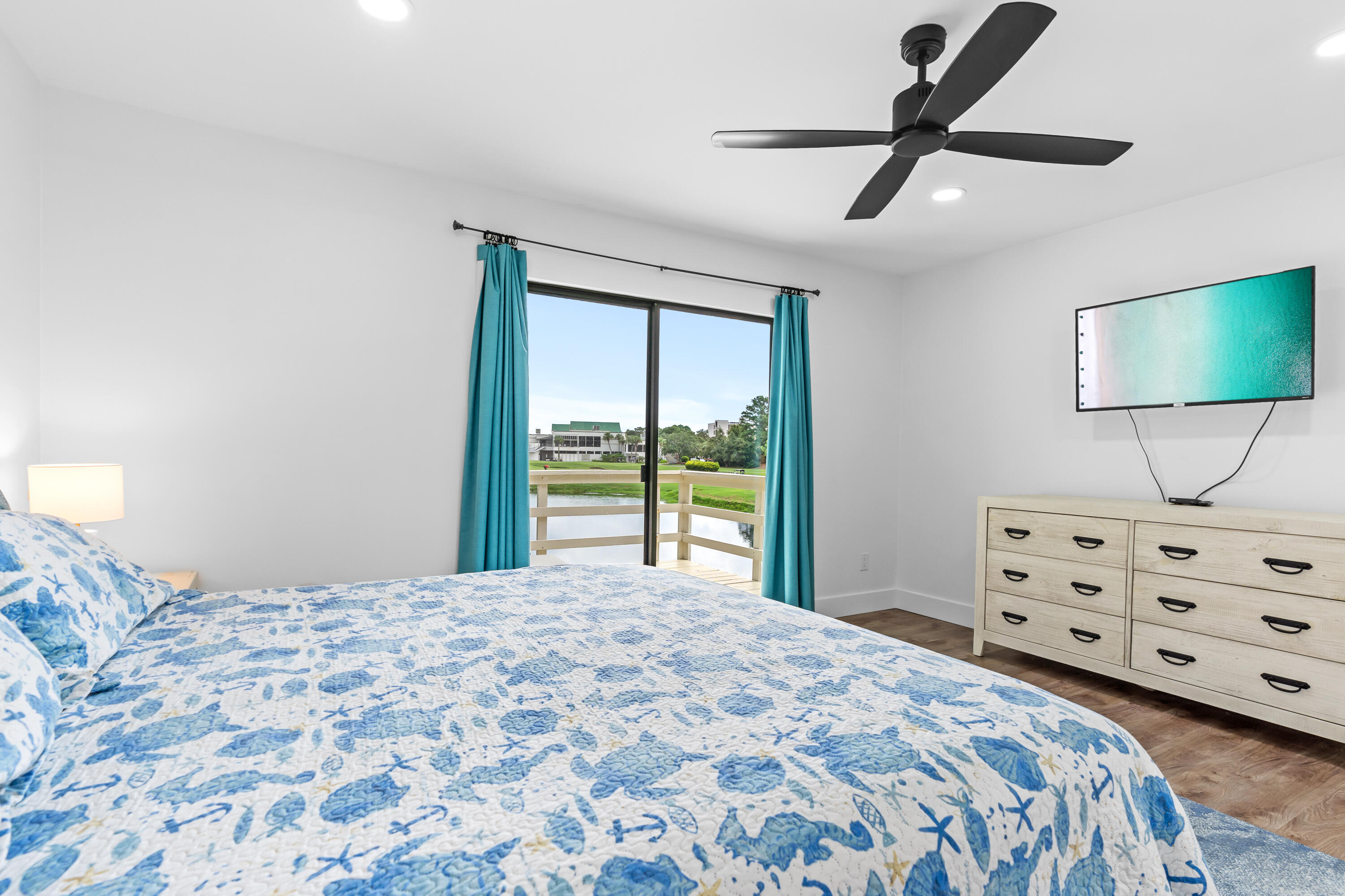 LINKSIDE VILLAGE - Residential