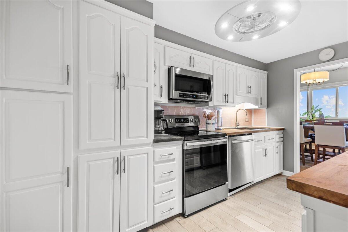 BAYSHORE CONDO - Residential