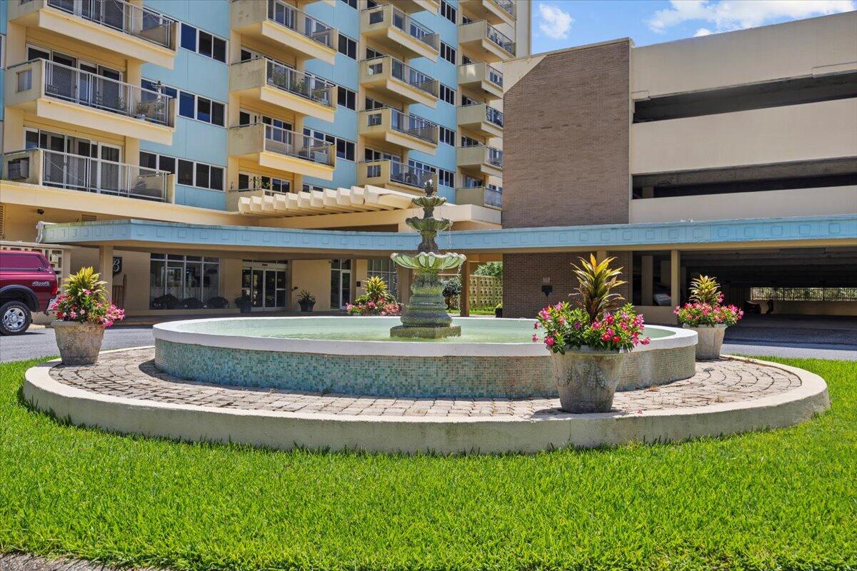 BAYSHORE CONDO - Residential