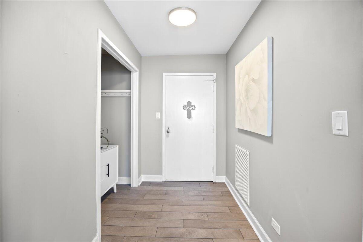 BAYSHORE CONDO - Residential