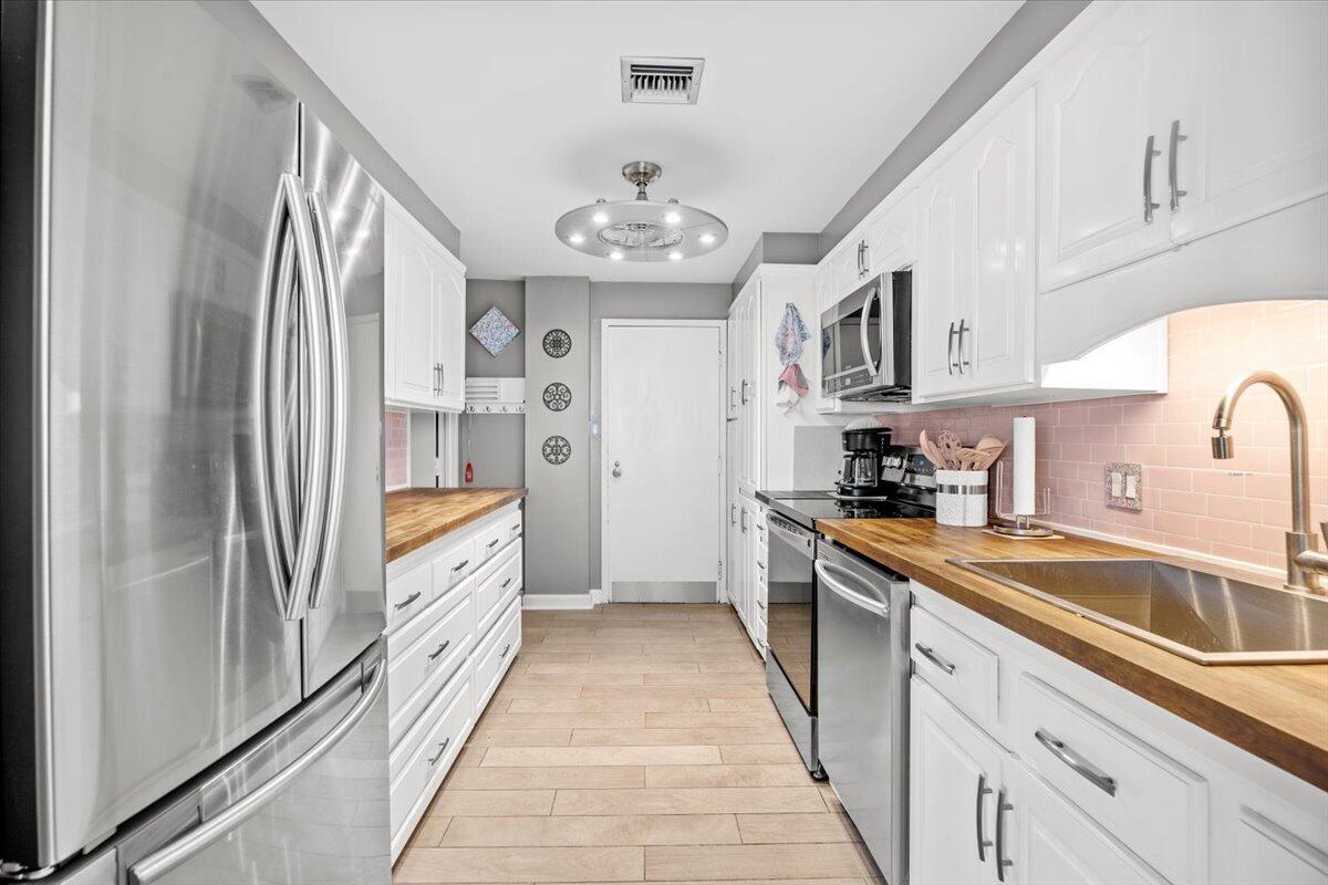 BAYSHORE CONDO - Residential