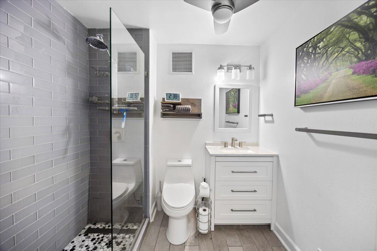 BAYSHORE CONDO - Residential
