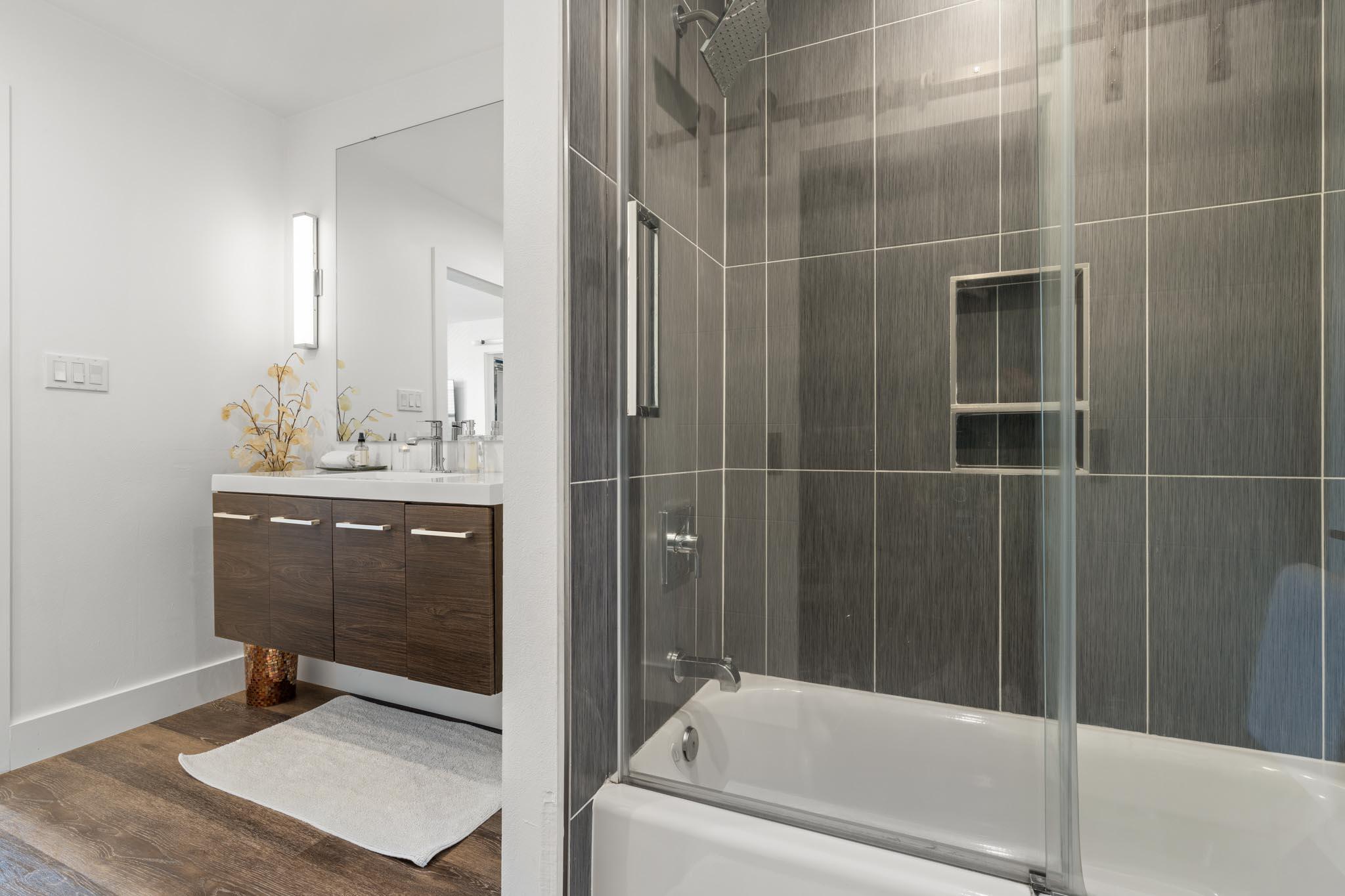 DURANGO WINDS T/H - Residential