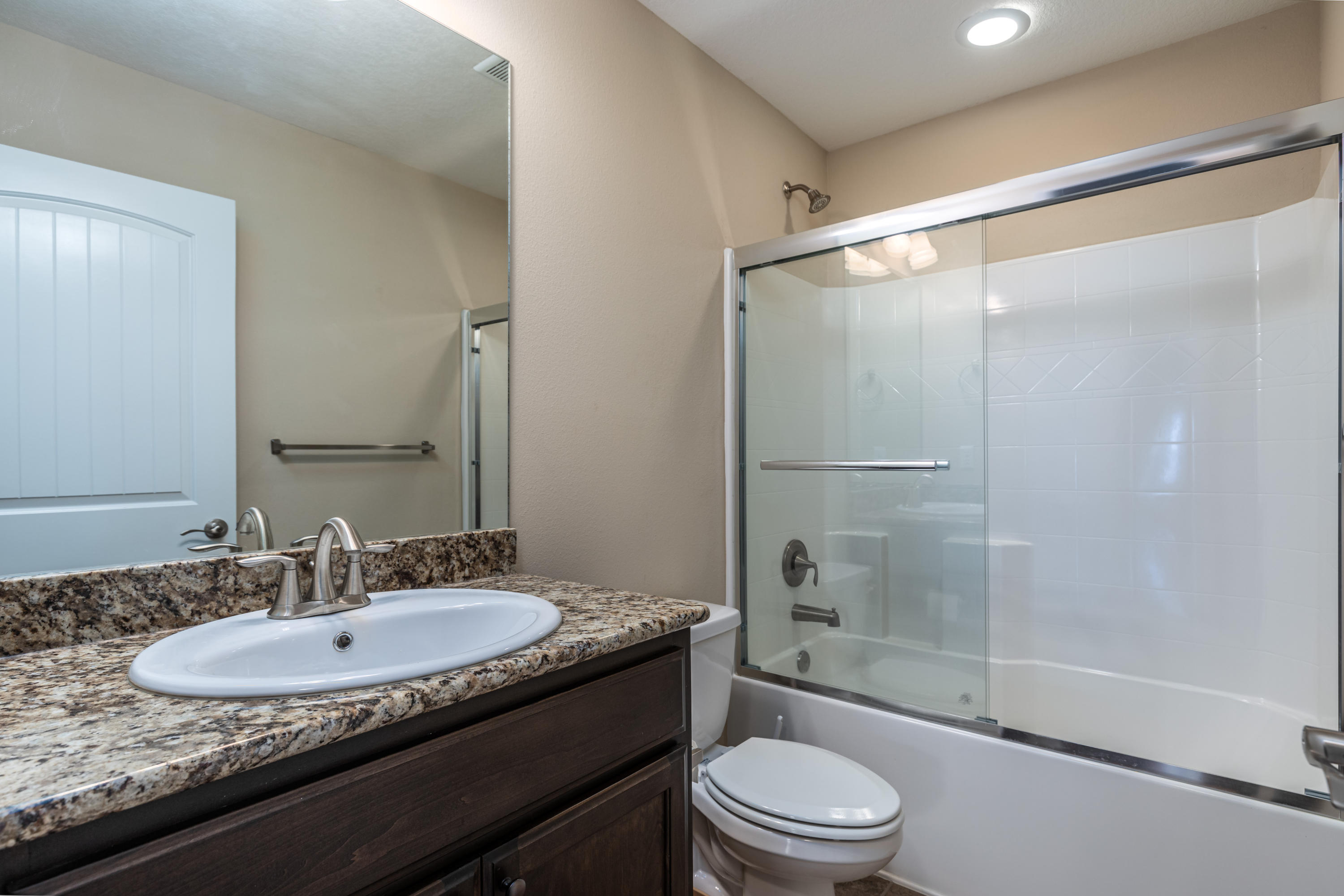 EAGLE BAY - Residential