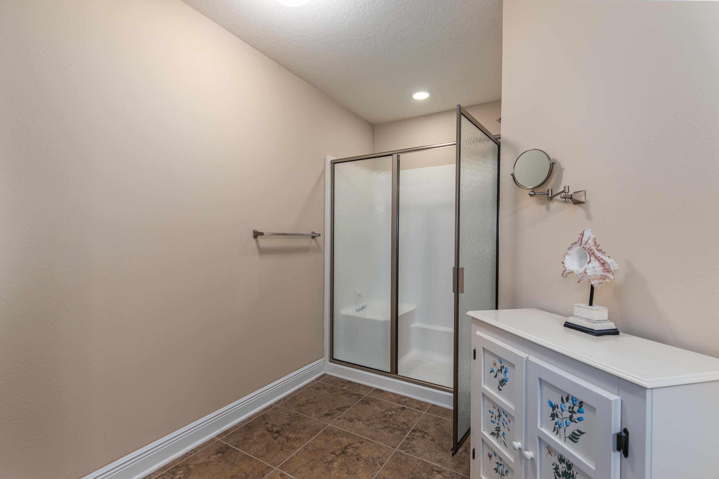 EAGLE BAY - Residential