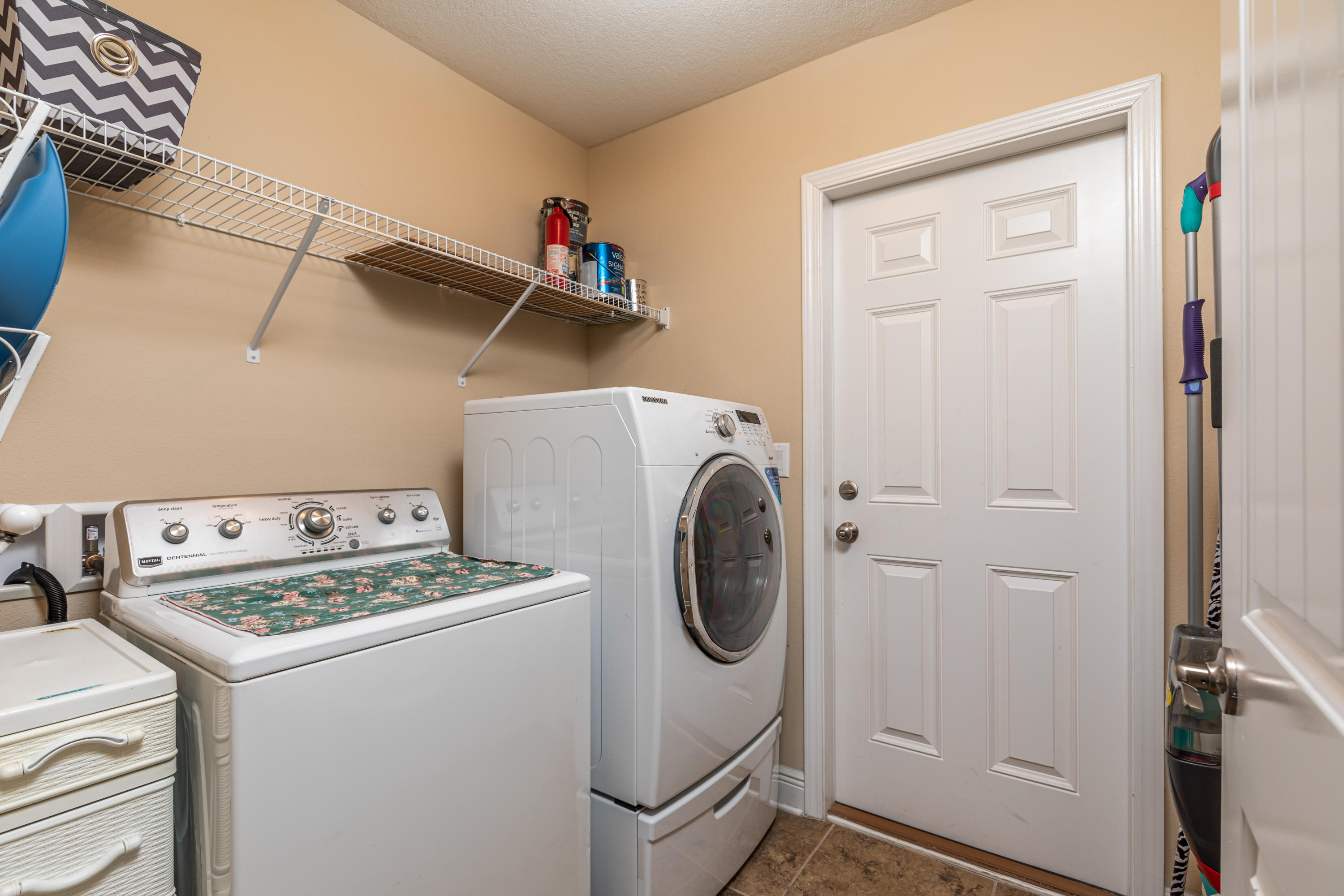 EAGLE BAY - Residential