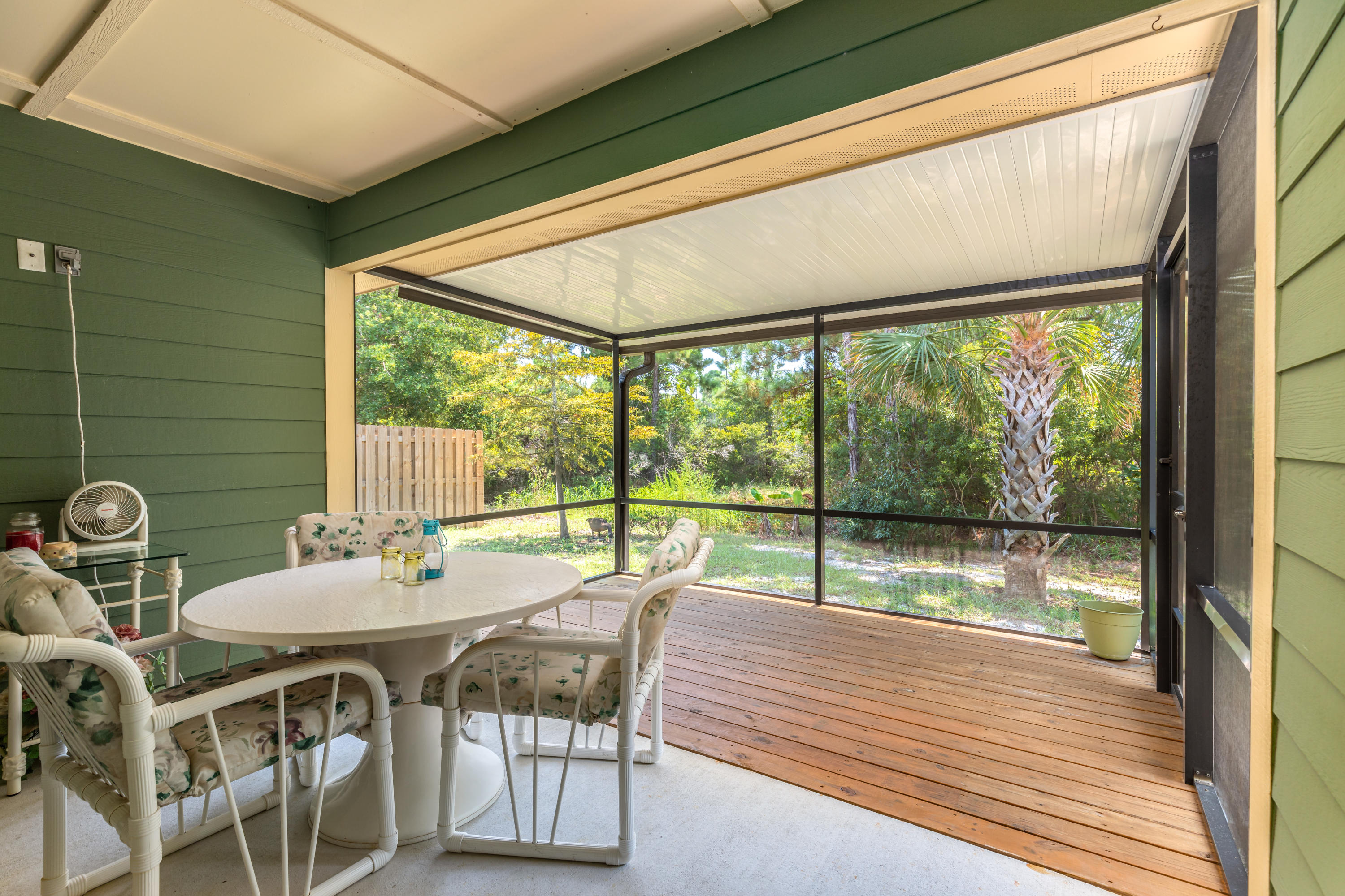 EAGLE BAY - Residential