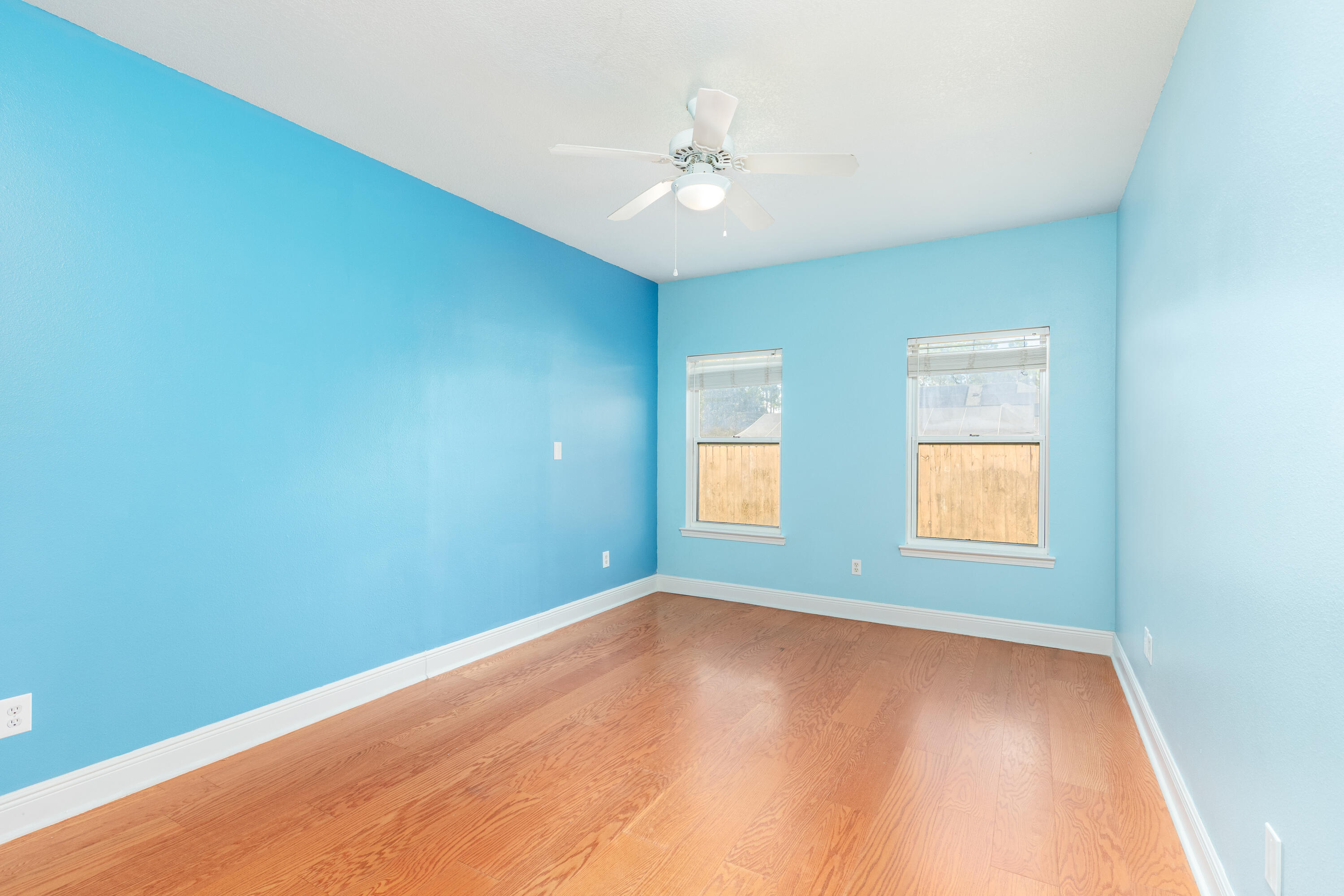 HOLLEY BY THE SEA - Residential