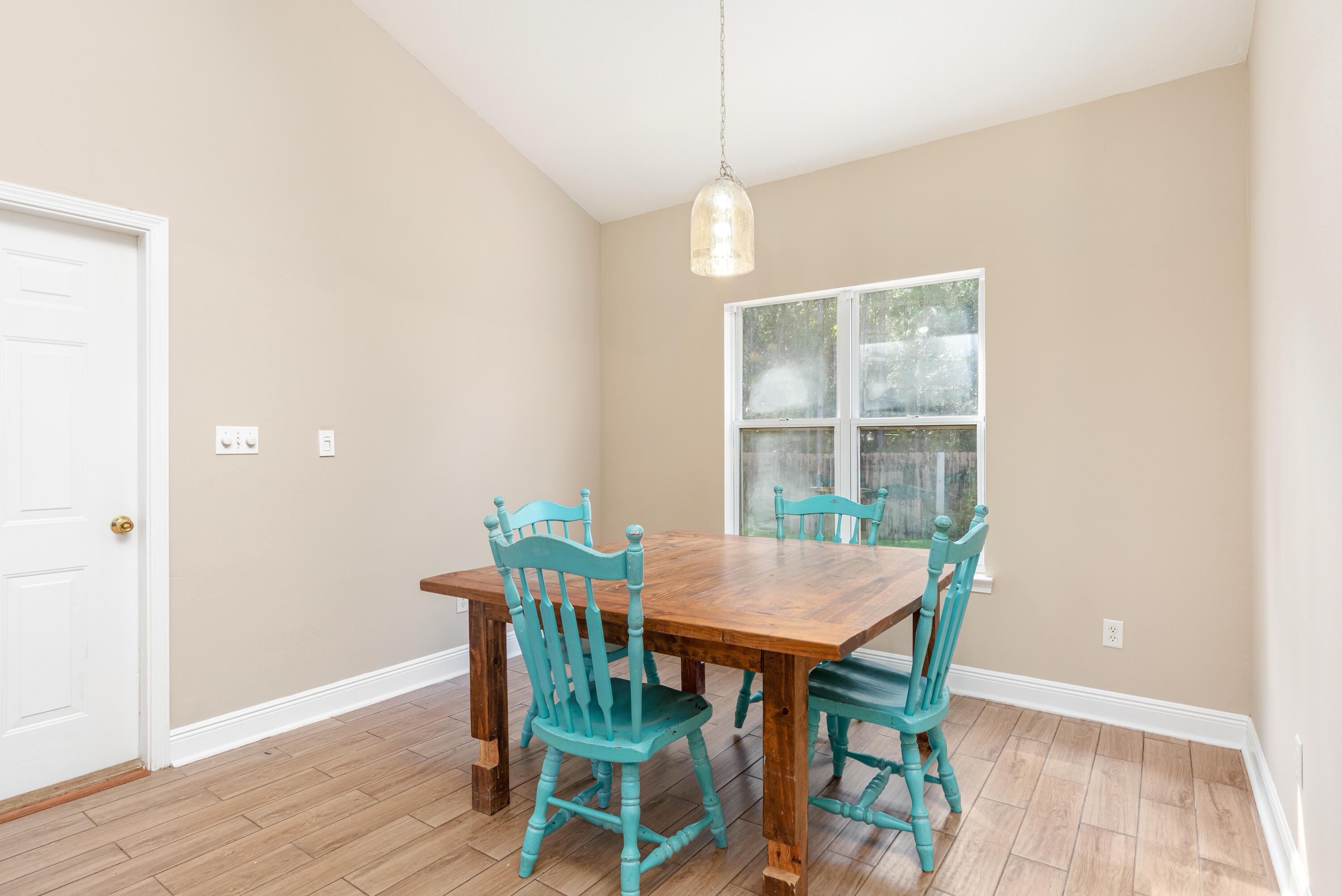 HOLLEY BY THE SEA - Residential