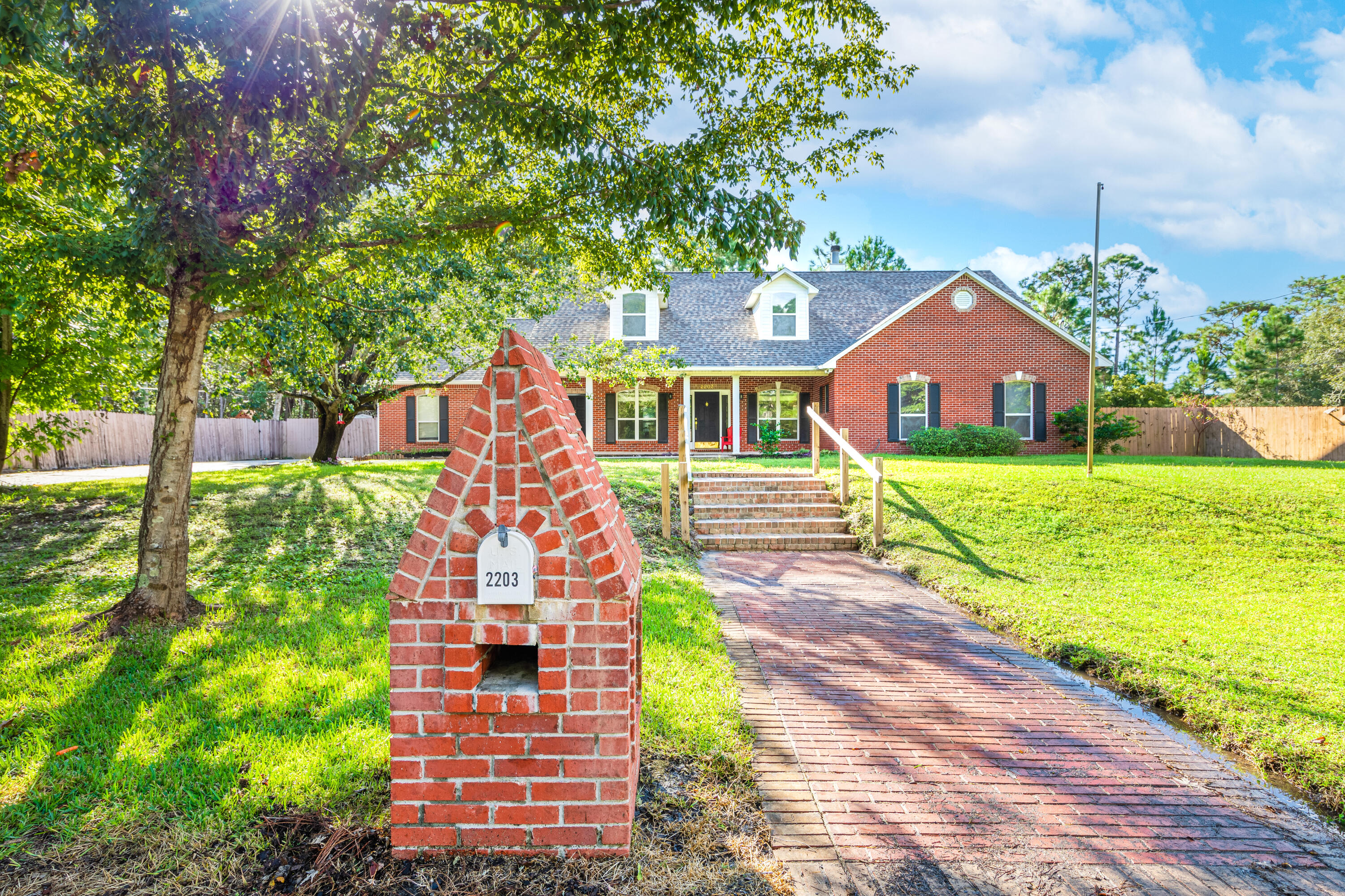 HOLLEY BY THE SEA - Residential