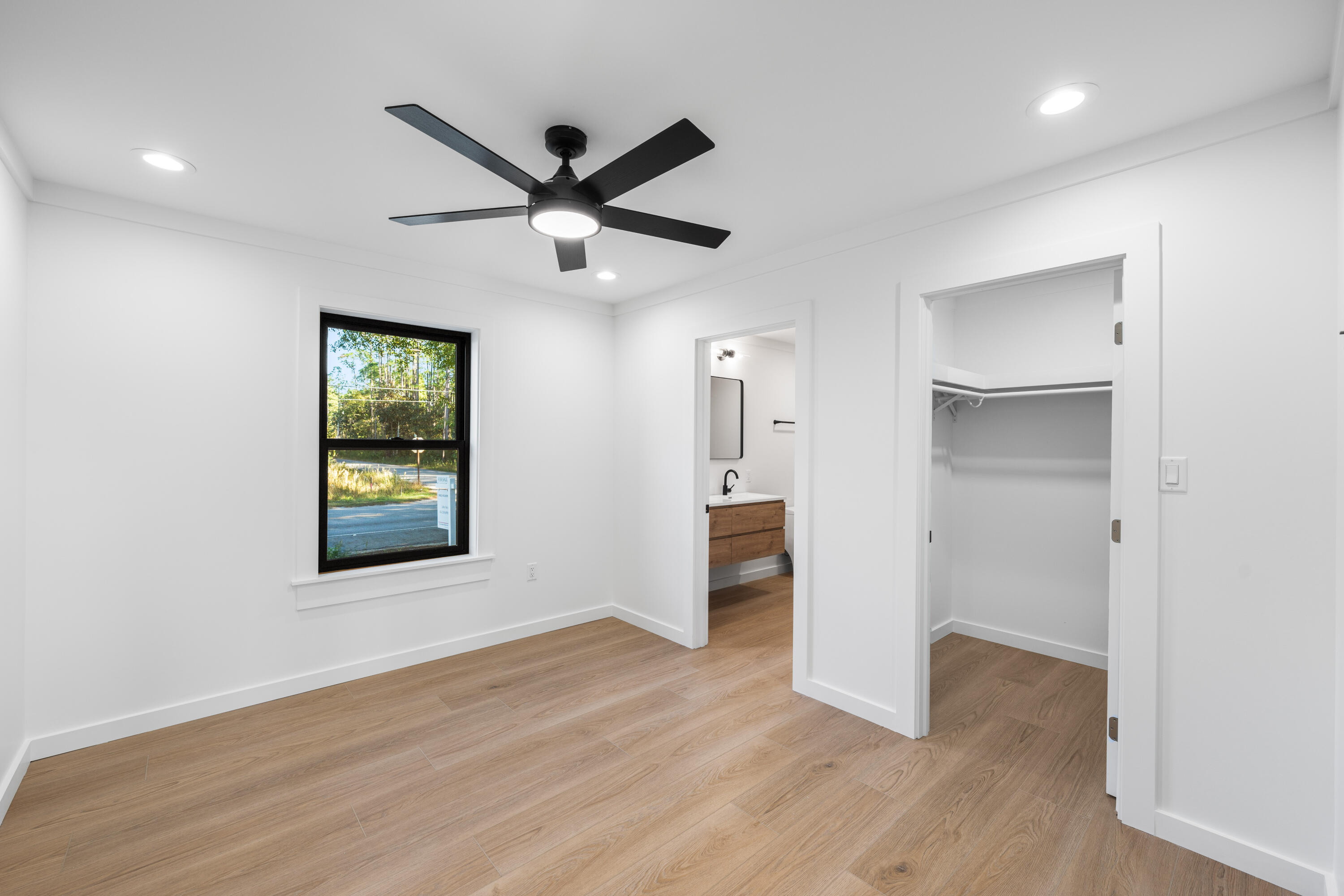 TOWN OF SANTA ROSA - Residential