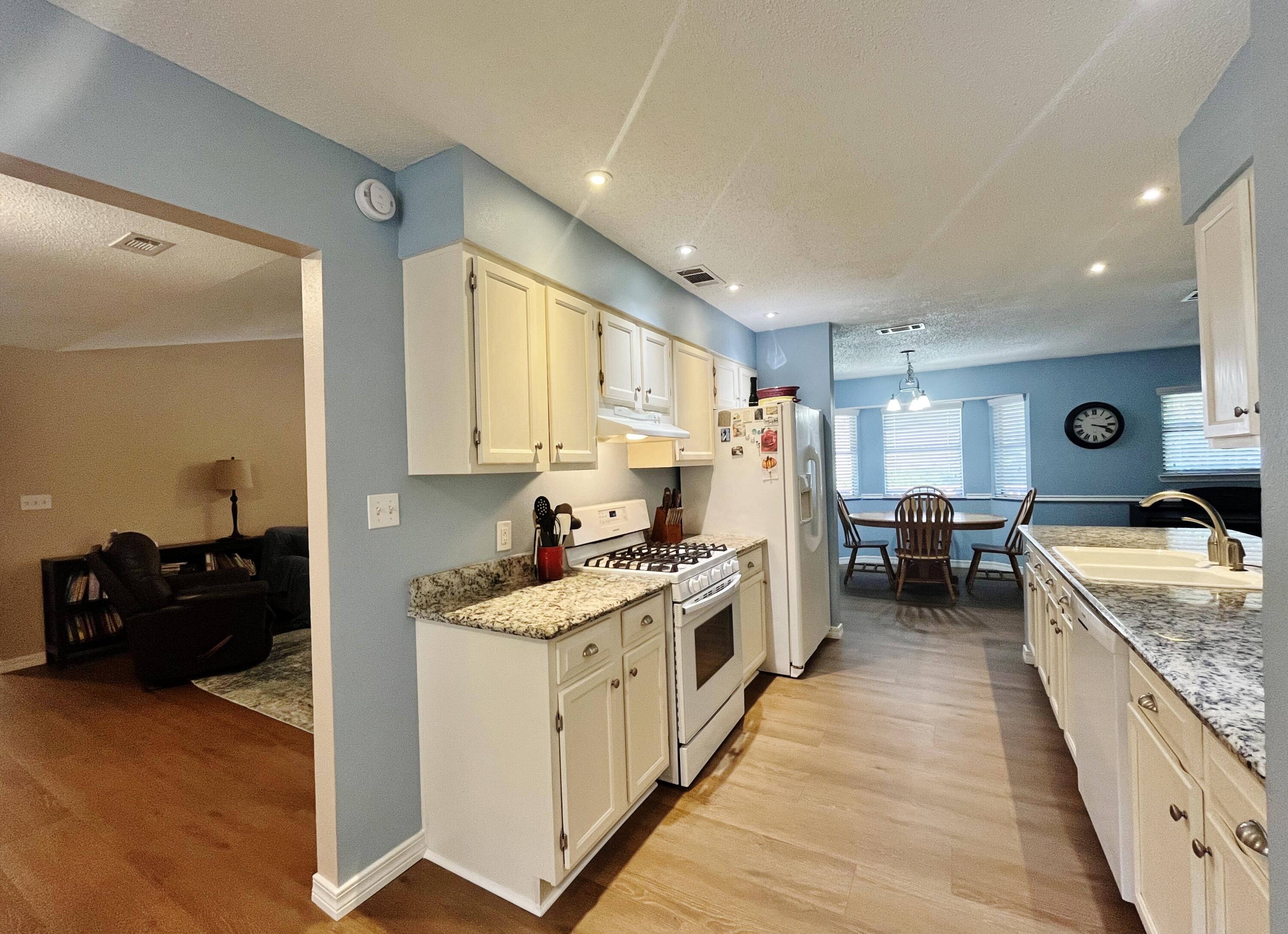 PINE FOREST S/D - Residential