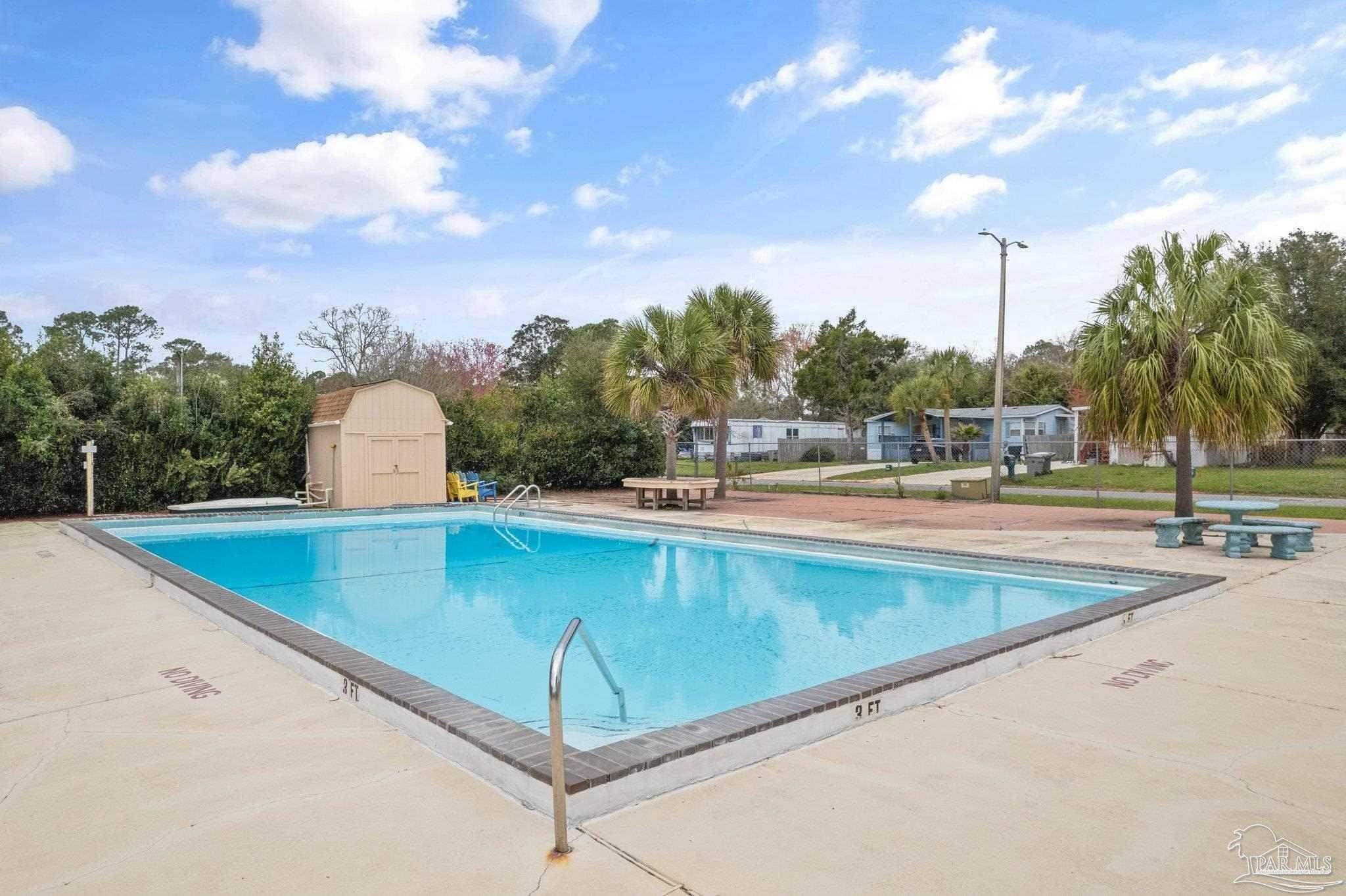 BAYOU GRANDE VILLA - Residential