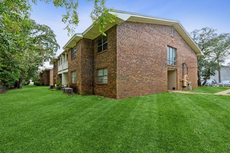 FAIR OAKS VILLAGE CONDO - Residential