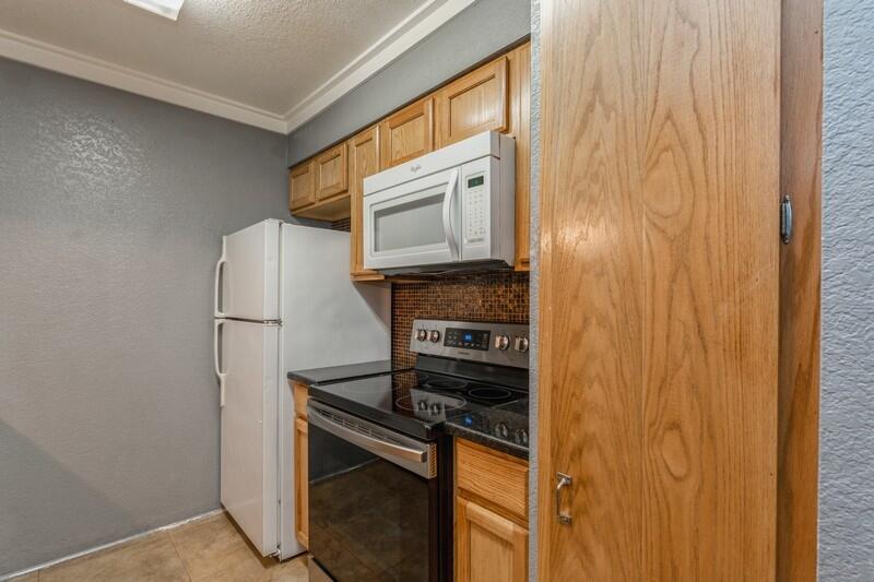 FAIR OAKS VILLAGE CONDO - Residential