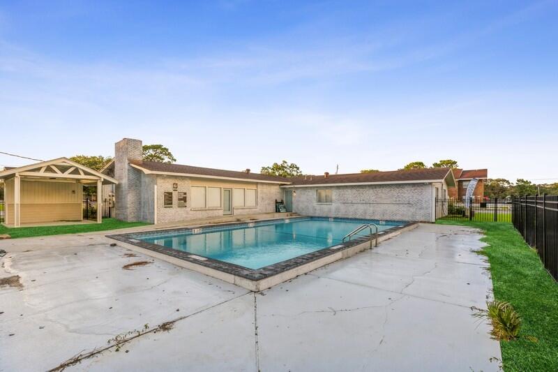 FAIR OAKS VILLAGE CONDO - Residential