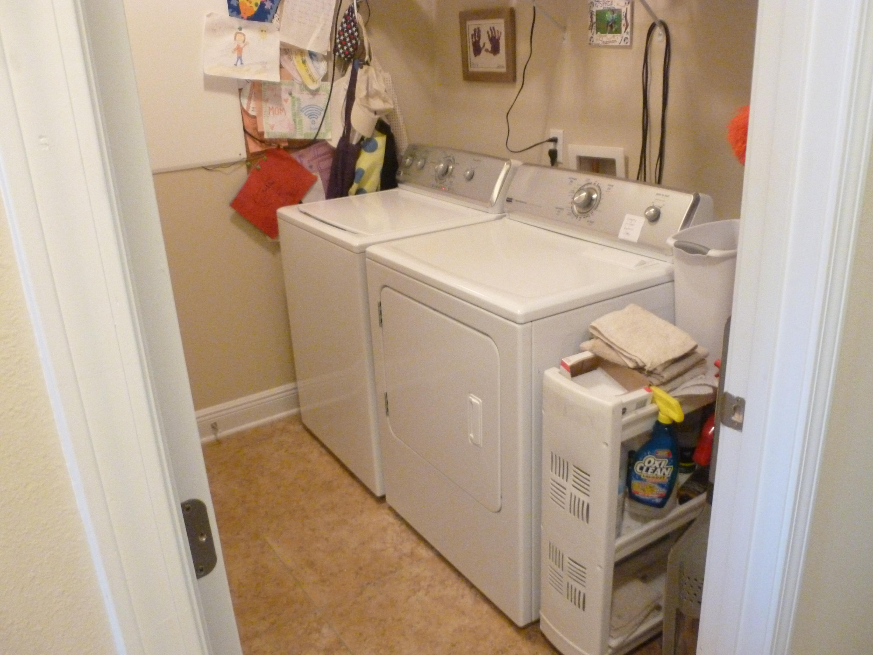 WHISPERING LAKE - Residential