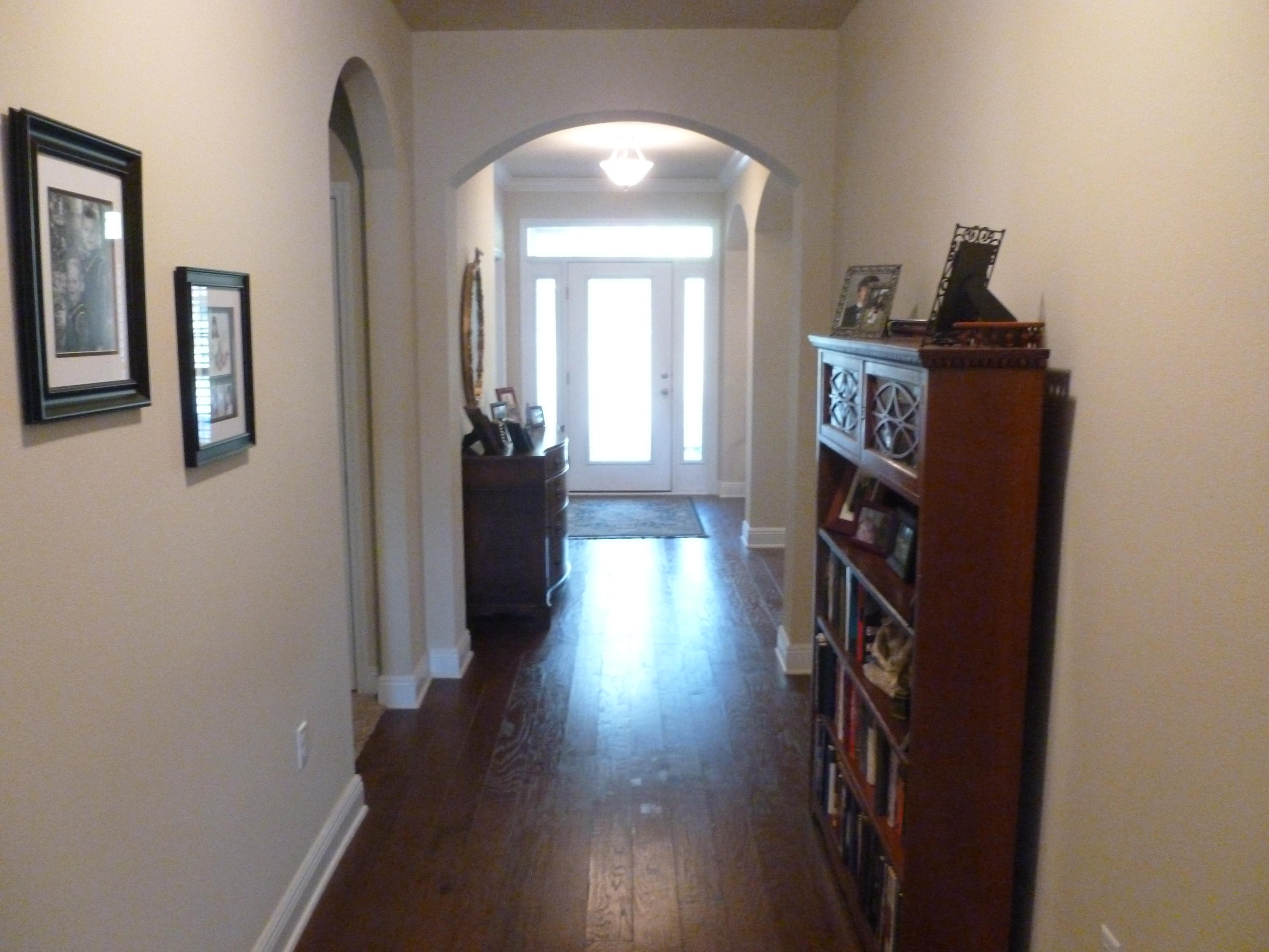 WHISPERING LAKE - Residential