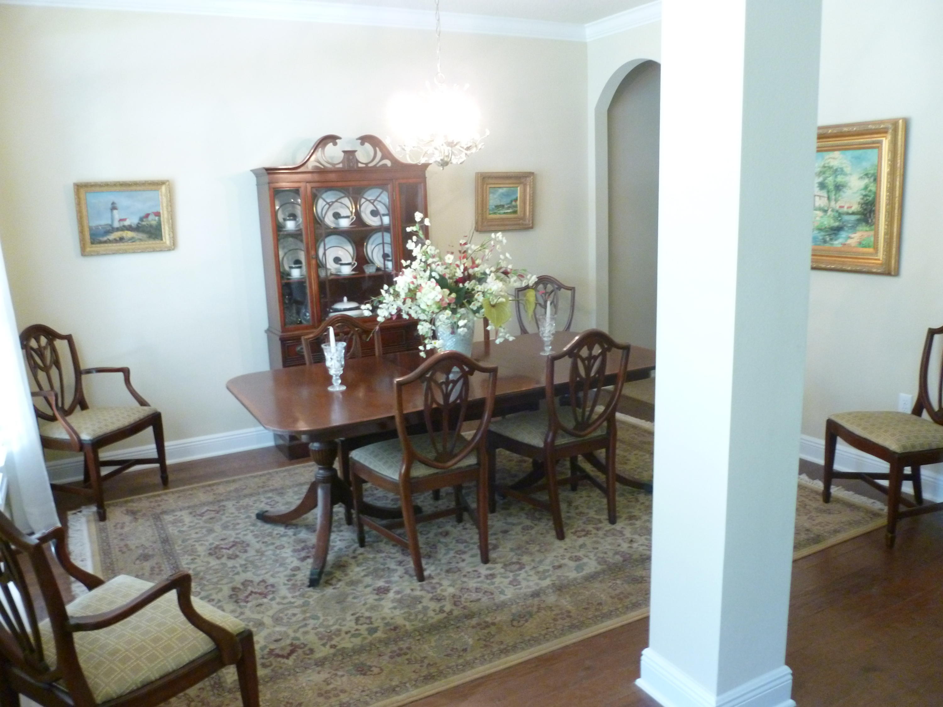 WHISPERING LAKE - Residential