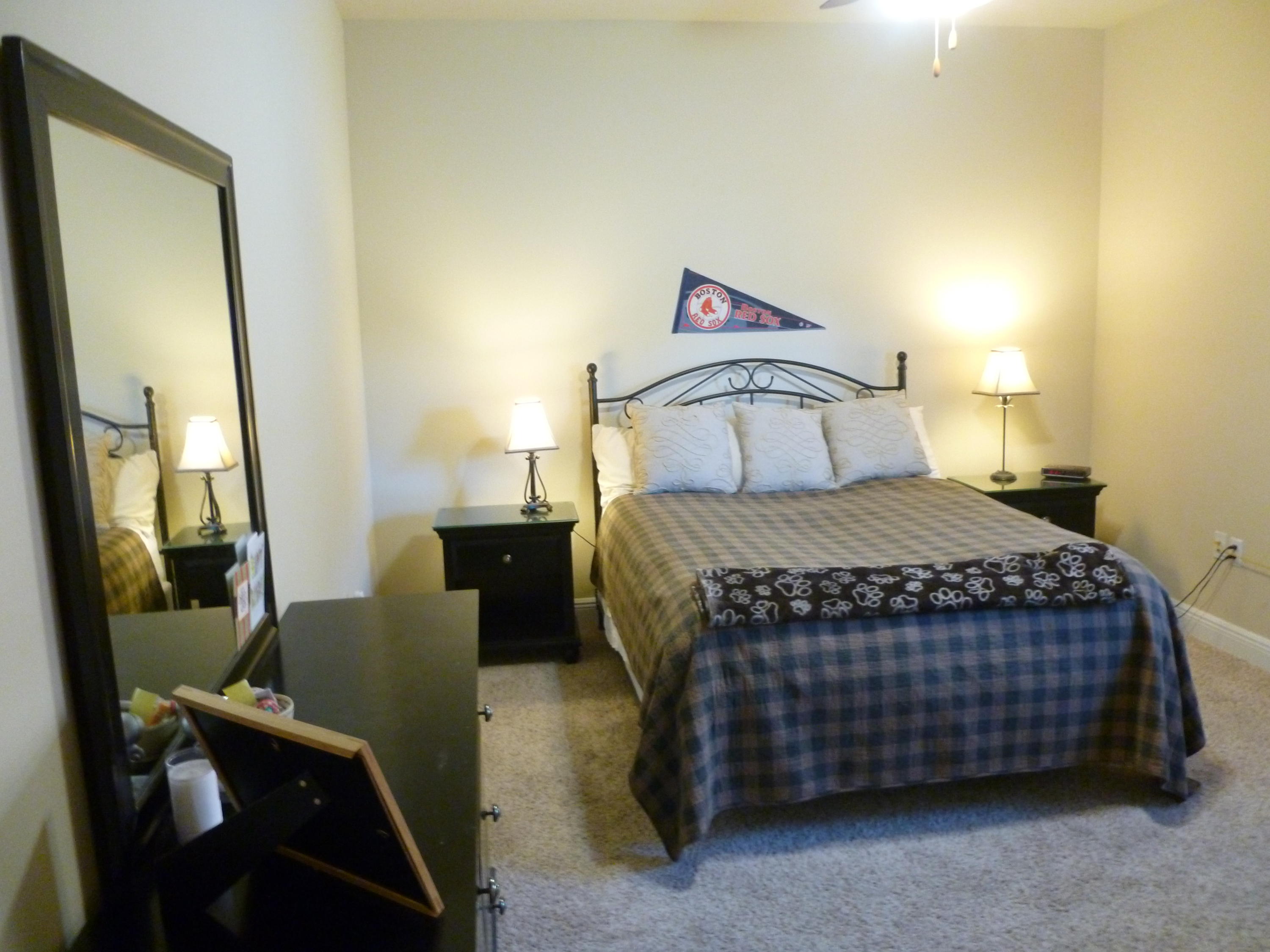 WHISPERING LAKE - Residential