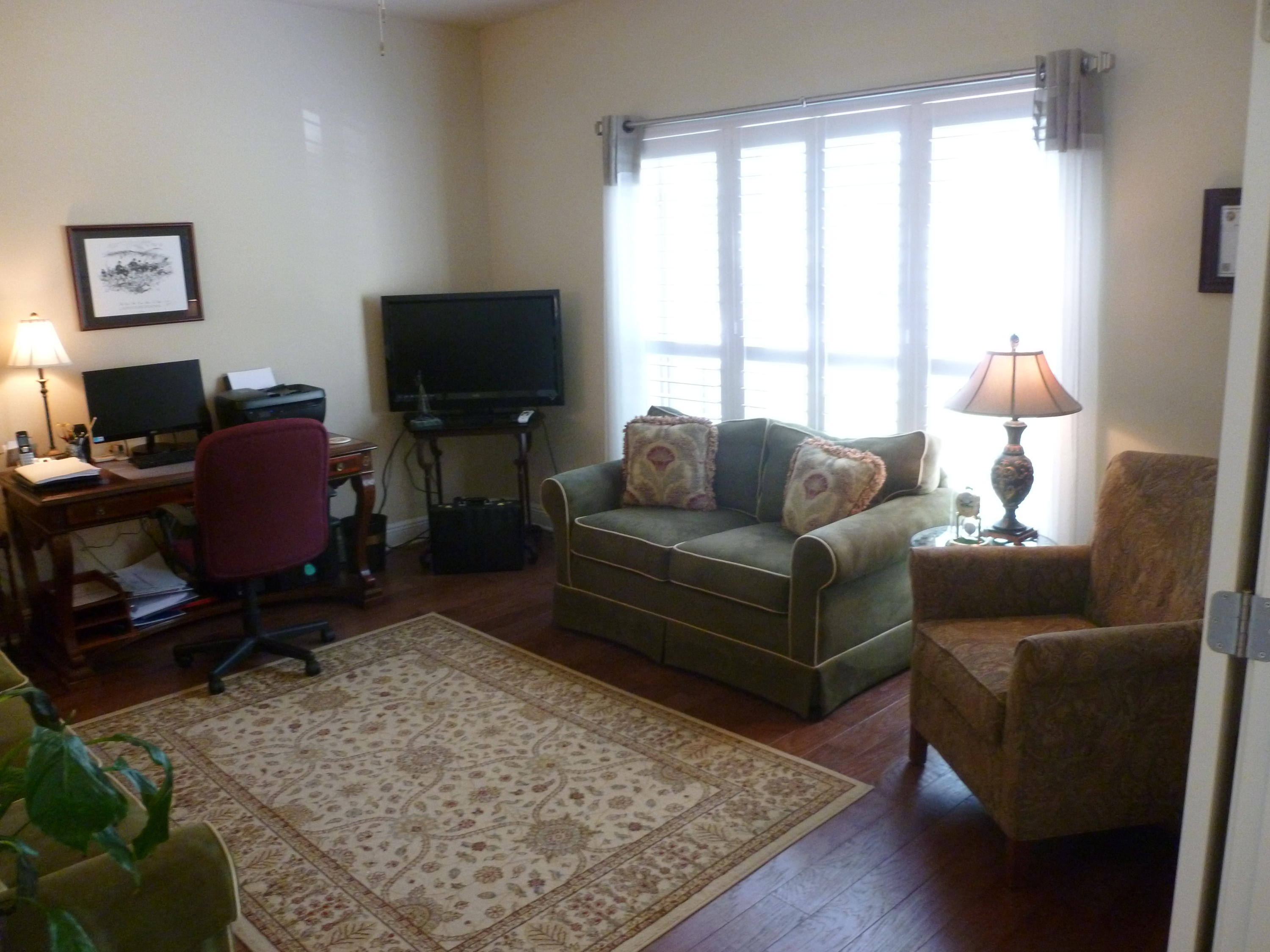 WHISPERING LAKE - Residential