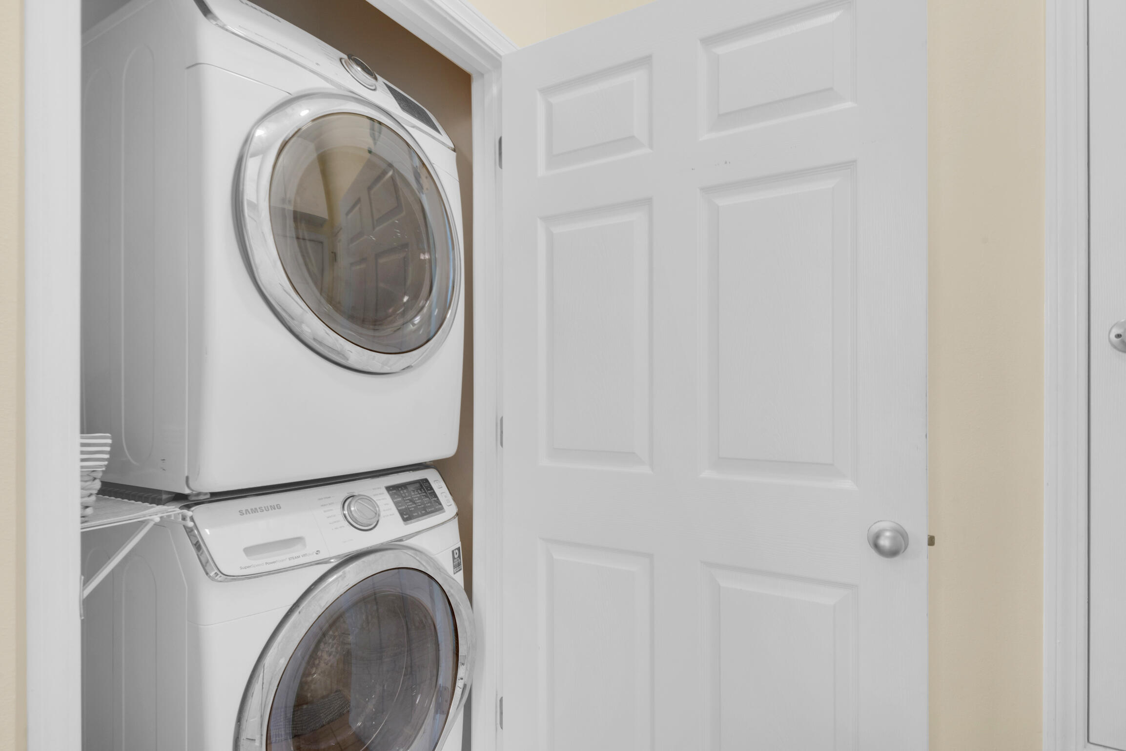 MARAVILLA COTTAGES - Residential