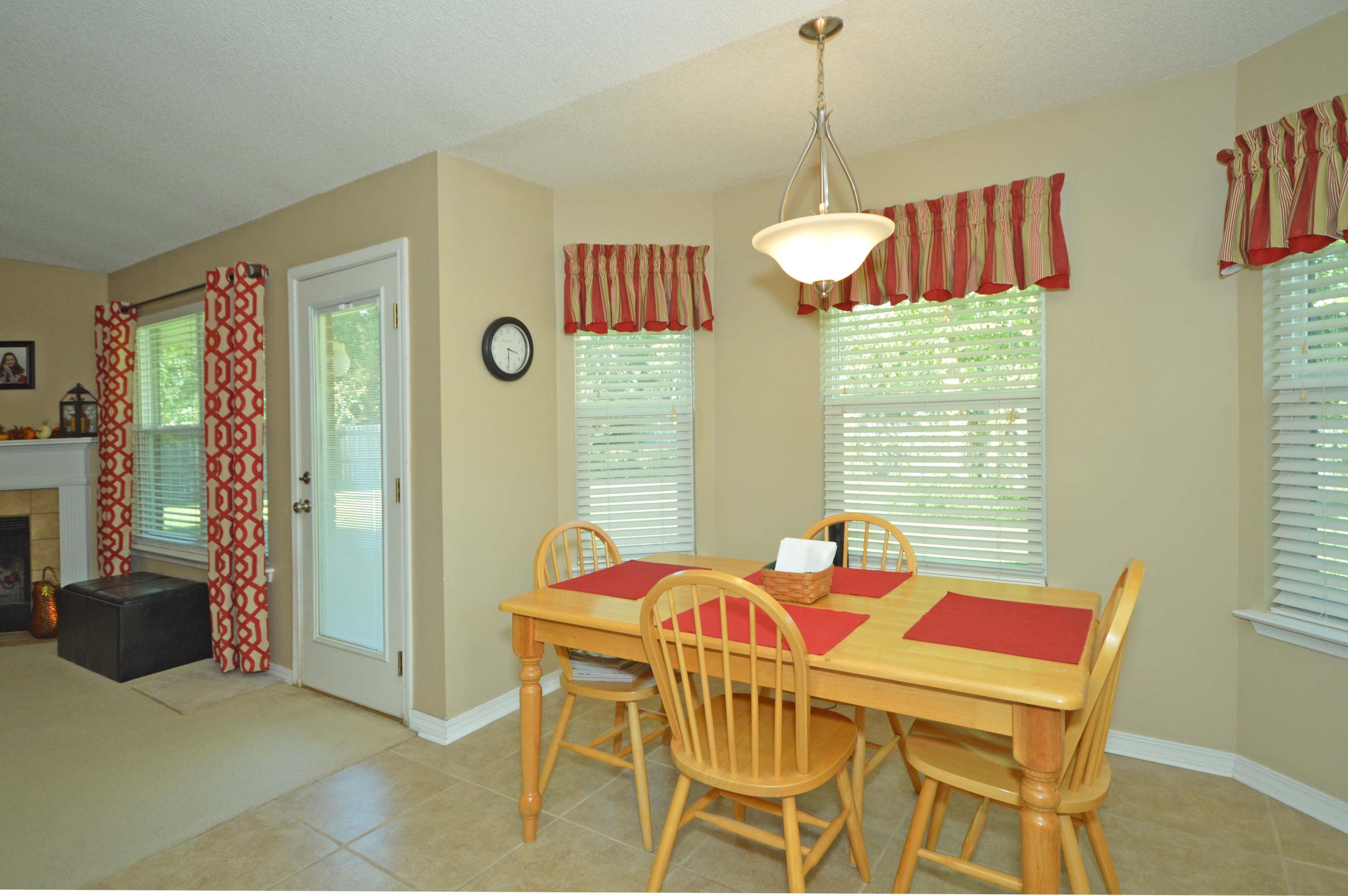 SPANISH TRACE ESTATES - Residential