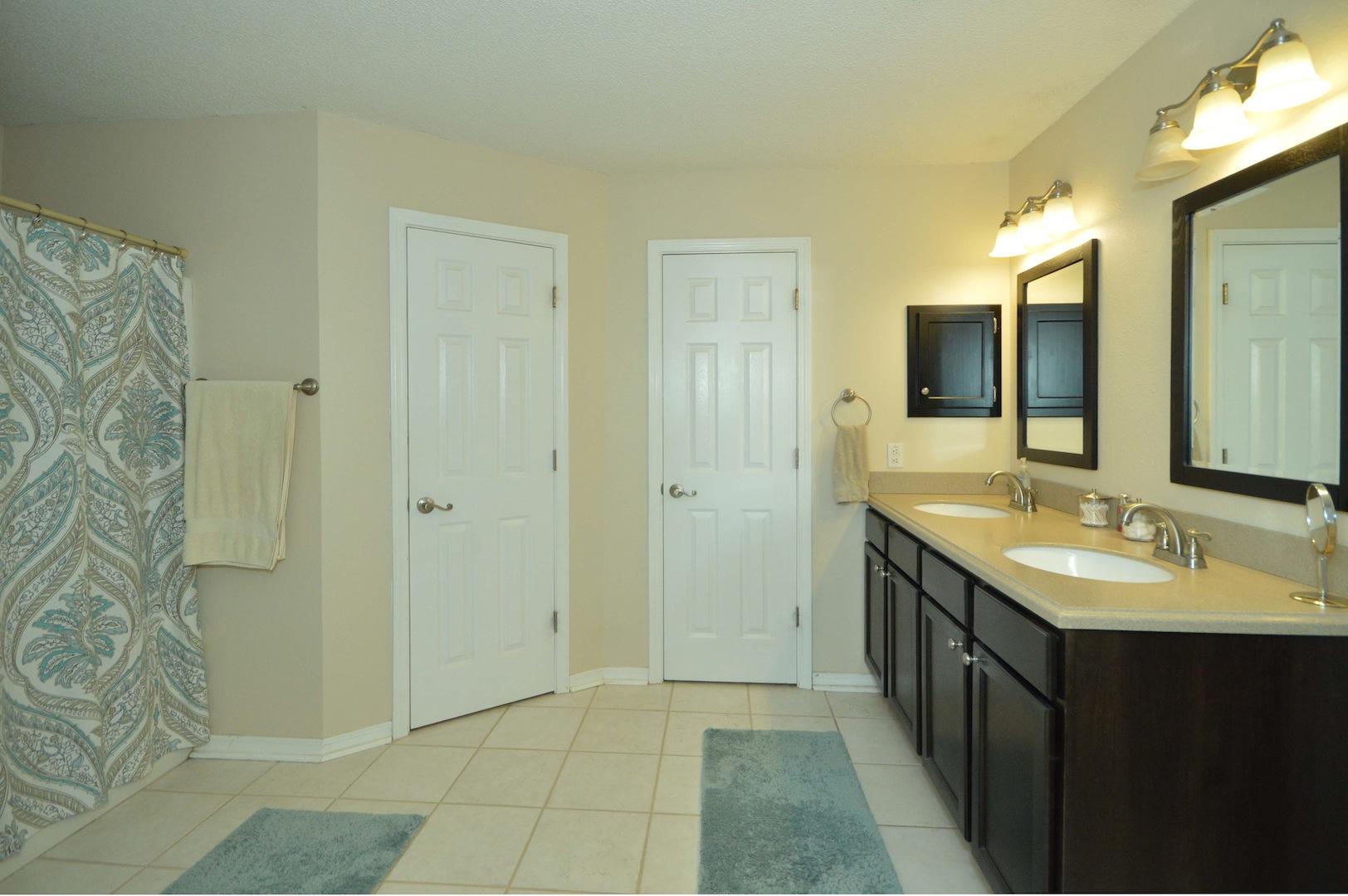 SPANISH TRACE ESTATES - Residential