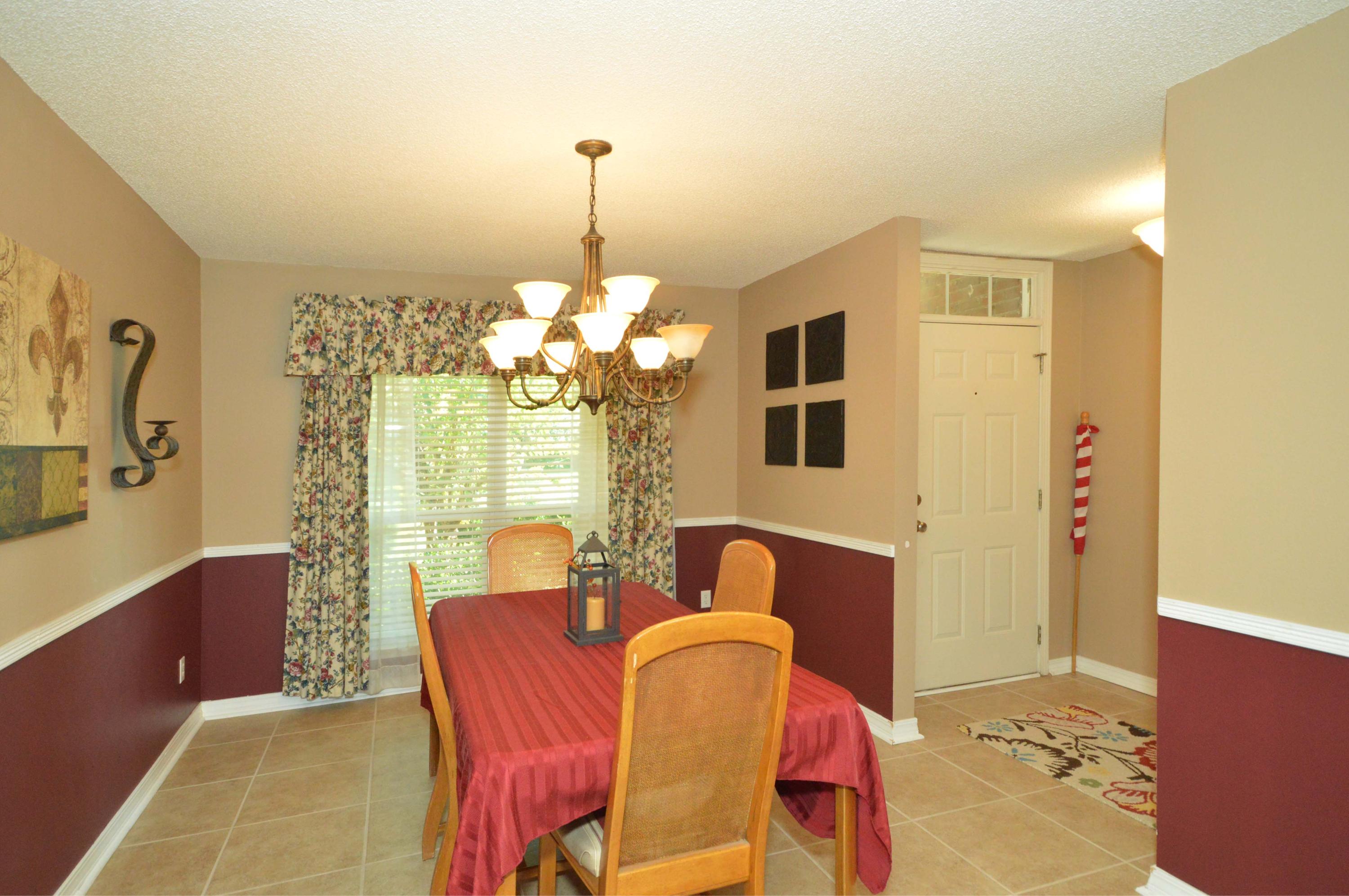 SPANISH TRACE ESTATES - Residential