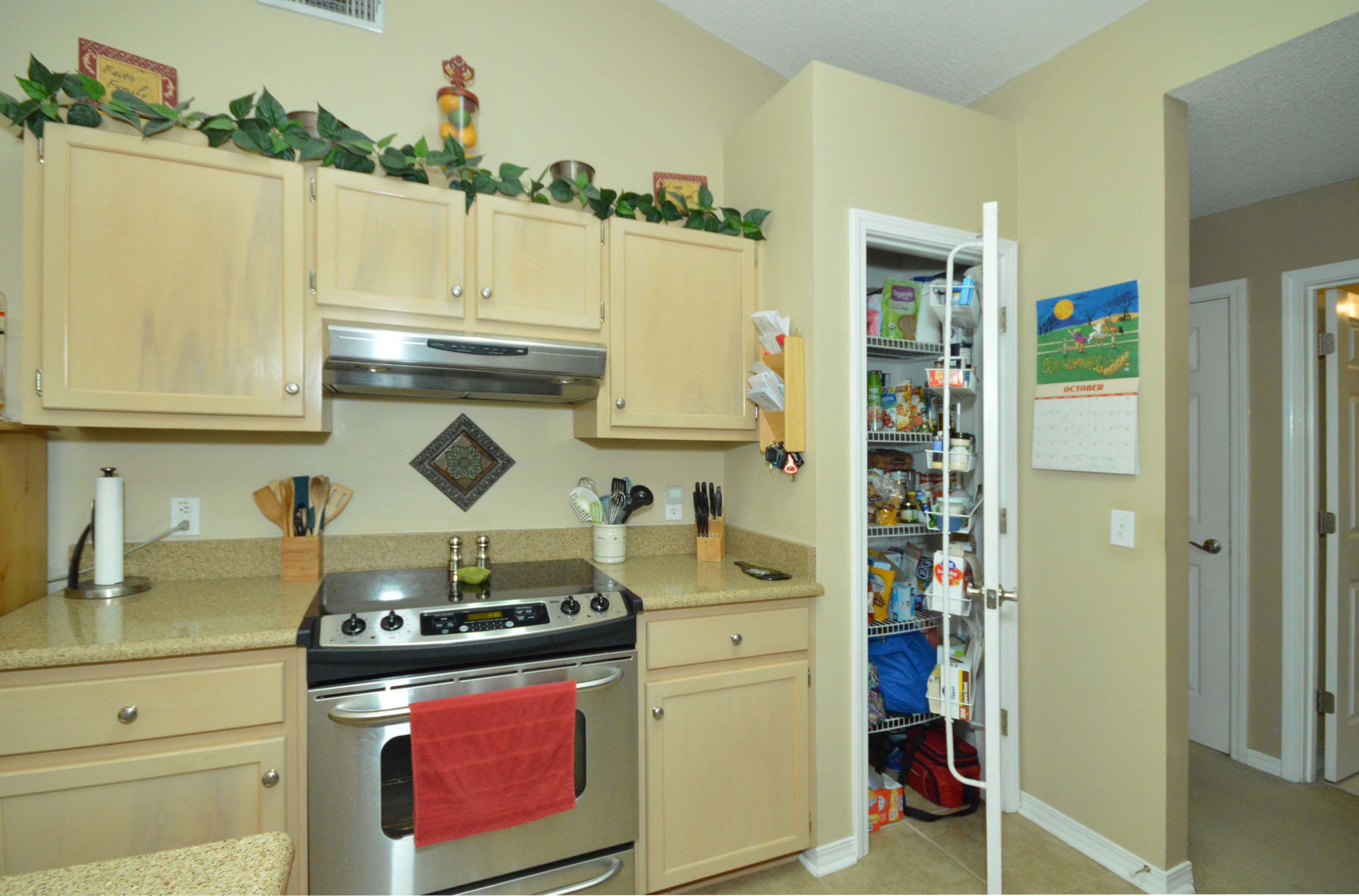 SPANISH TRACE ESTATES - Residential