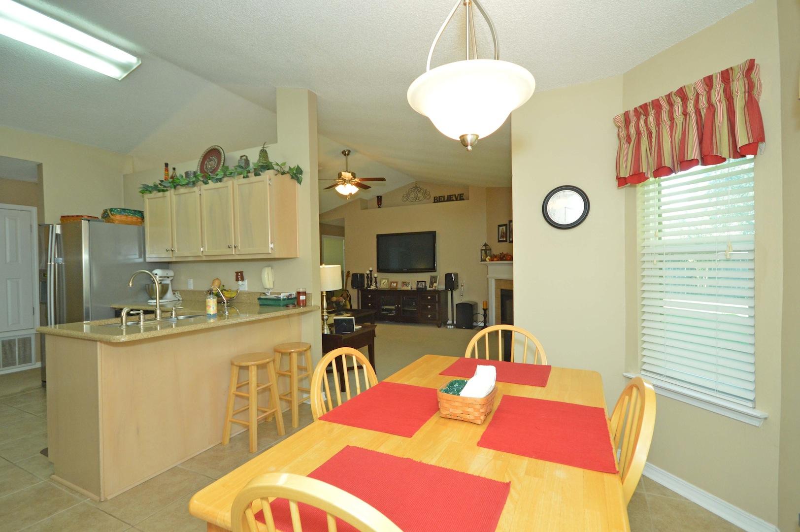 SPANISH TRACE ESTATES - Residential