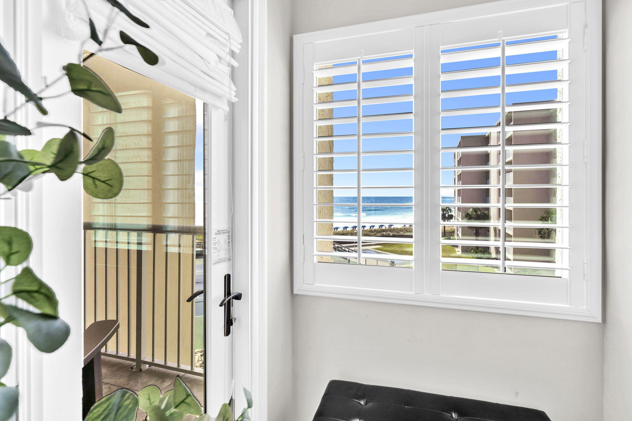 HOLIDAY SURF & RACQUET CLUB - Residential