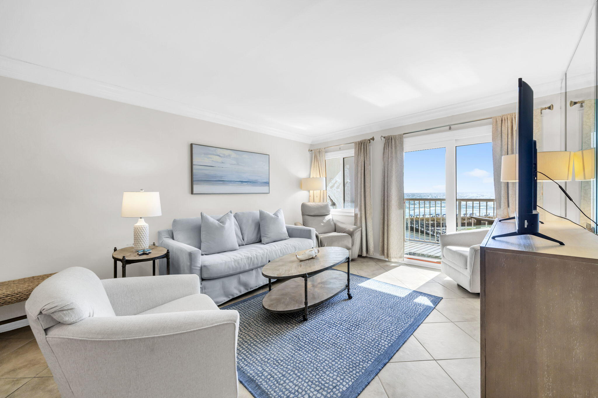 HOLIDAY SURF & RACQUET CLUB - Residential