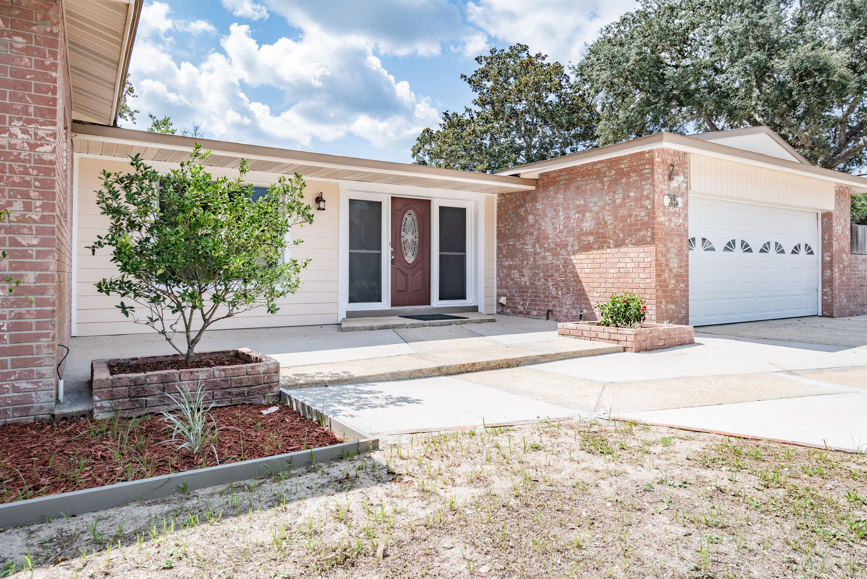 ROSEWOOD - Residential