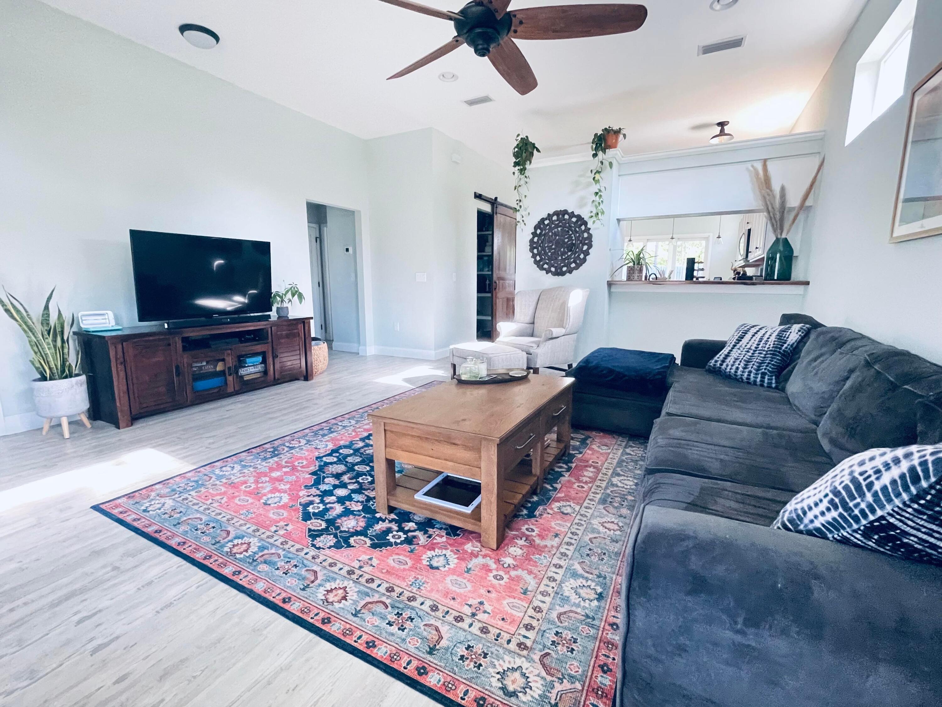 VILLA TASSO TOWN OF - Residential Lease