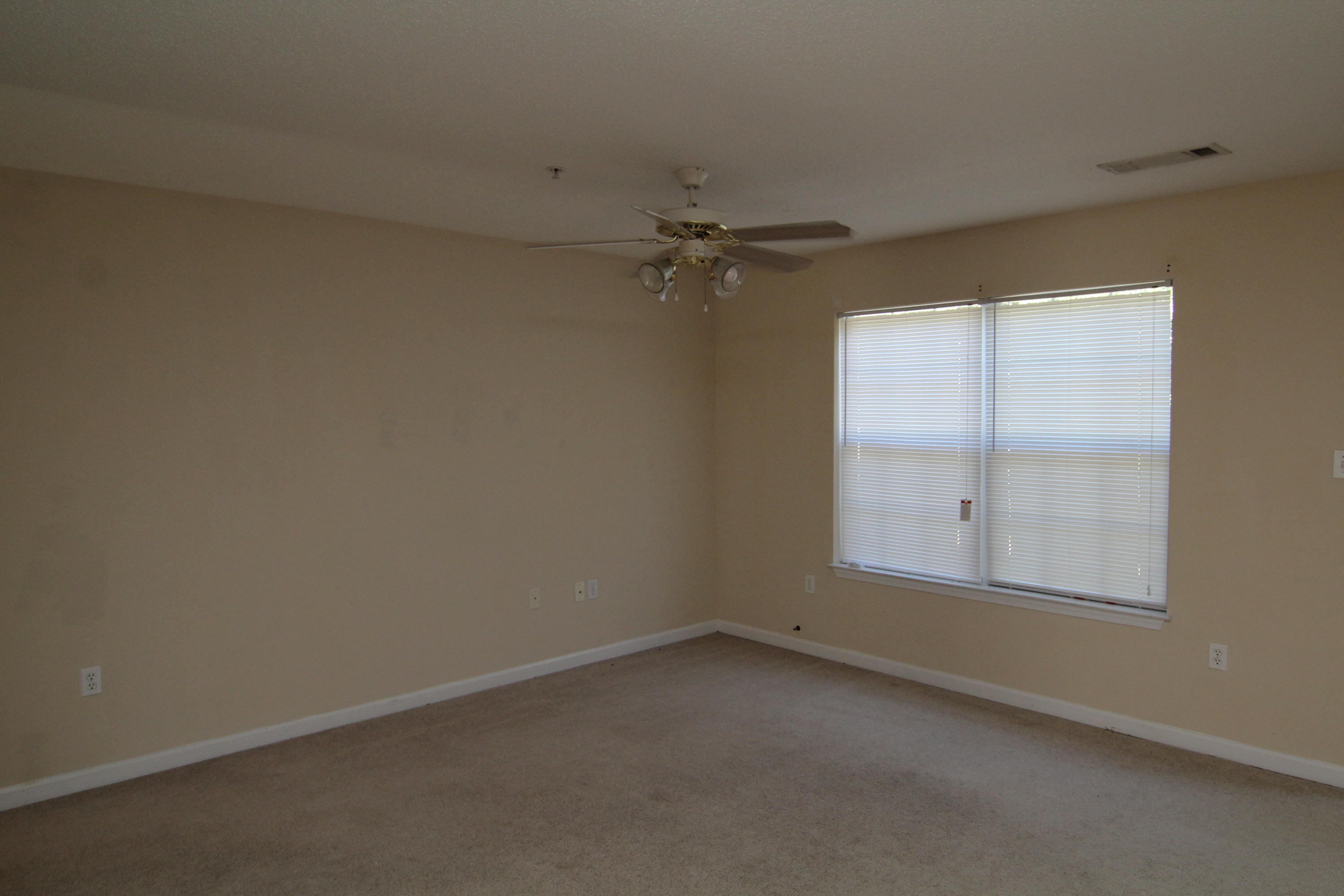 ROLLING PINES - Residential