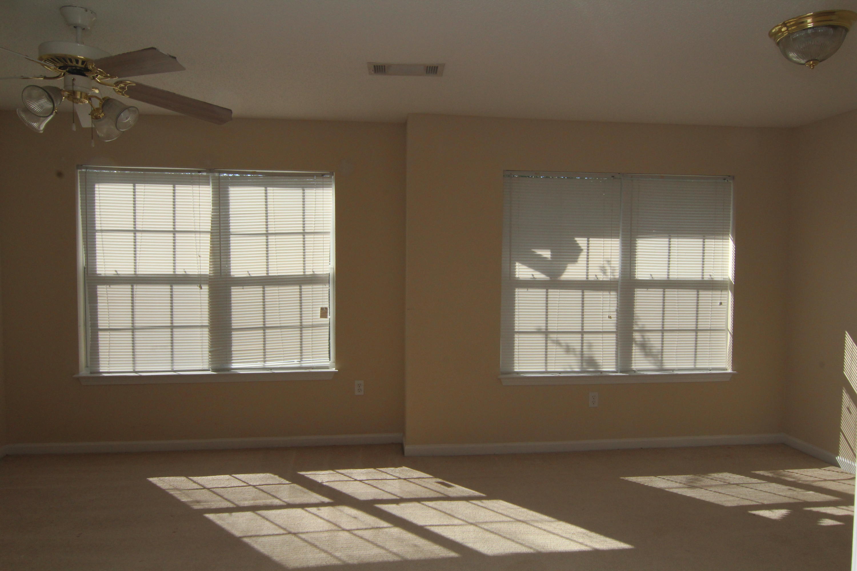 ROLLING PINES - Residential