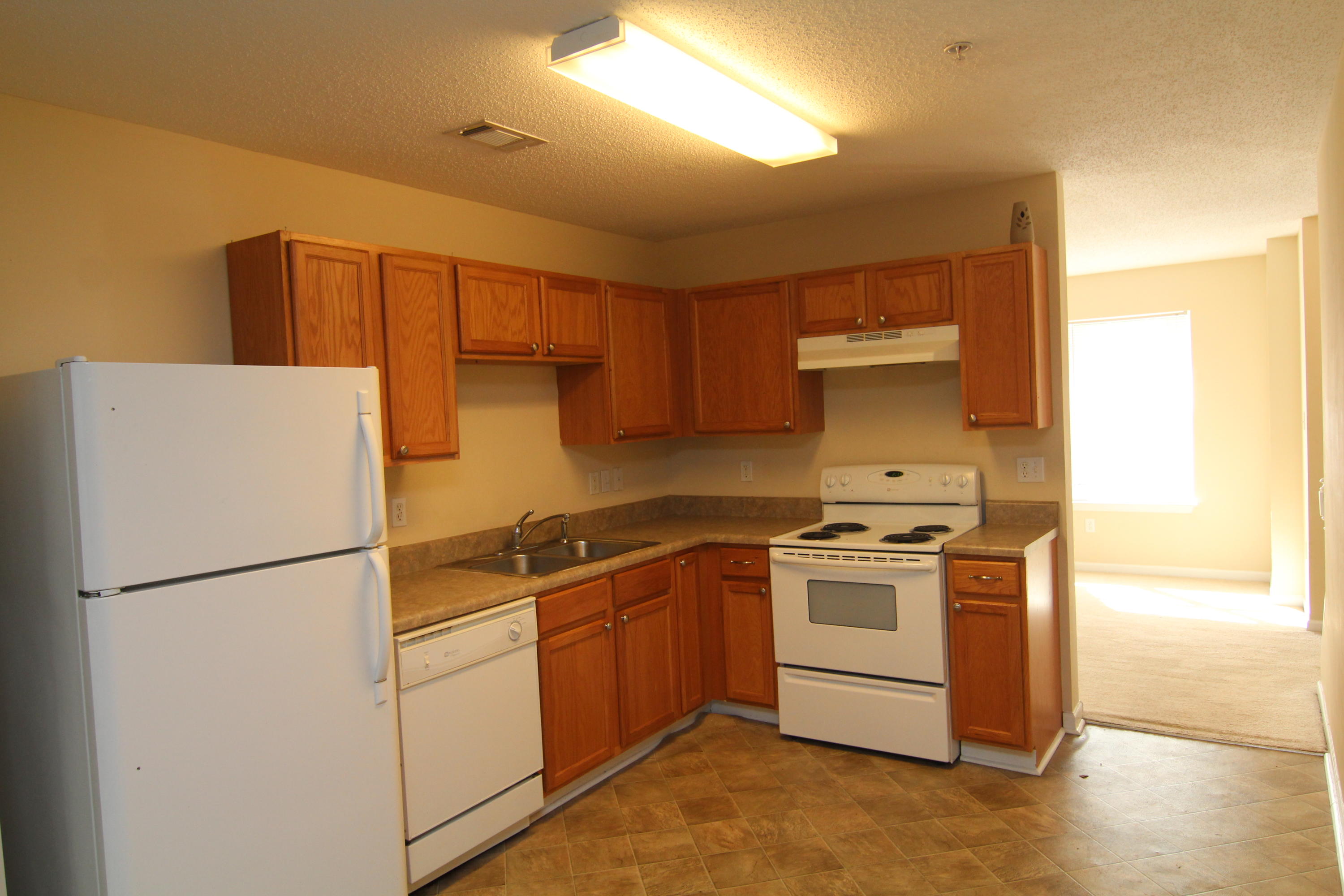 ROLLING PINES - Residential