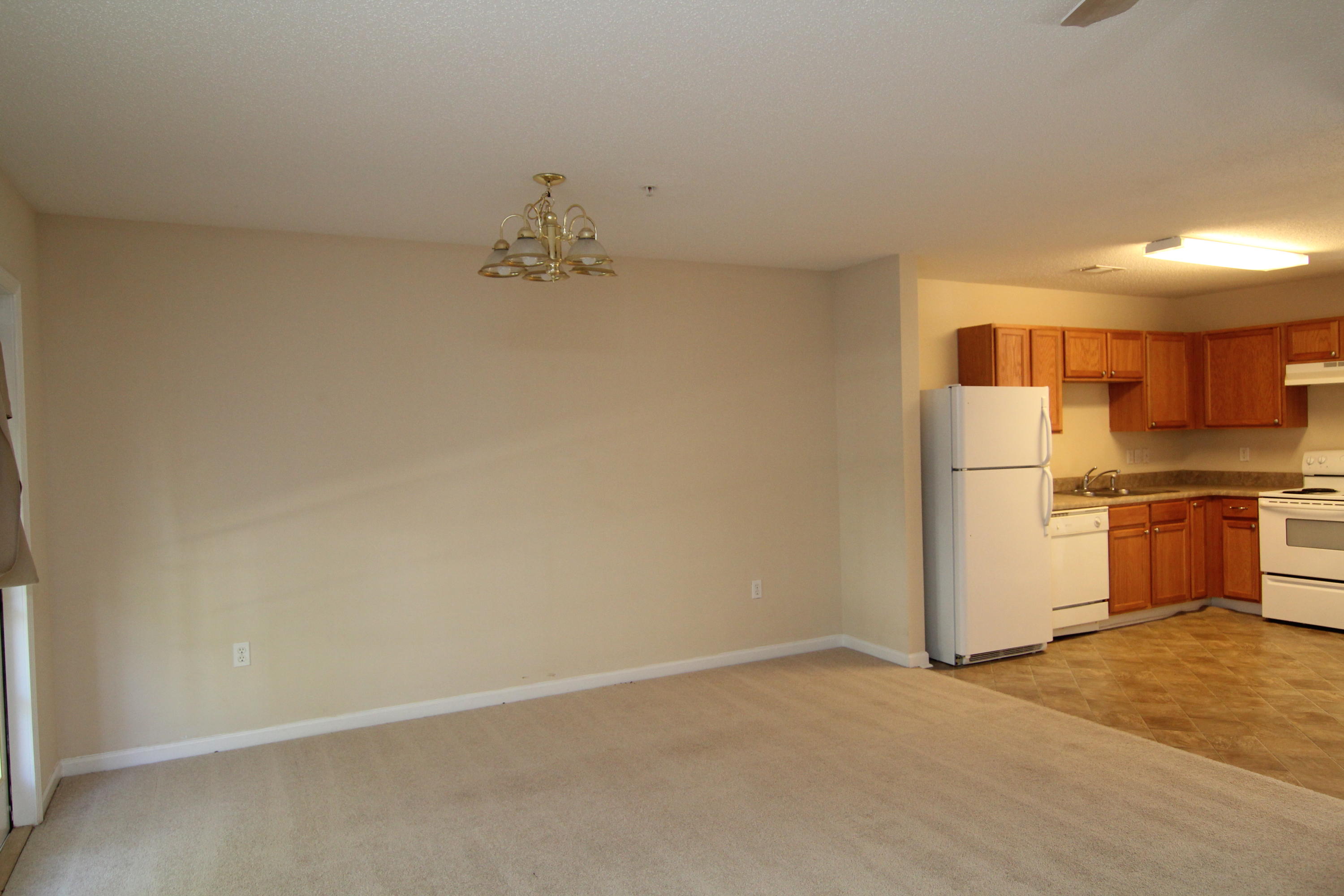 ROLLING PINES - Residential