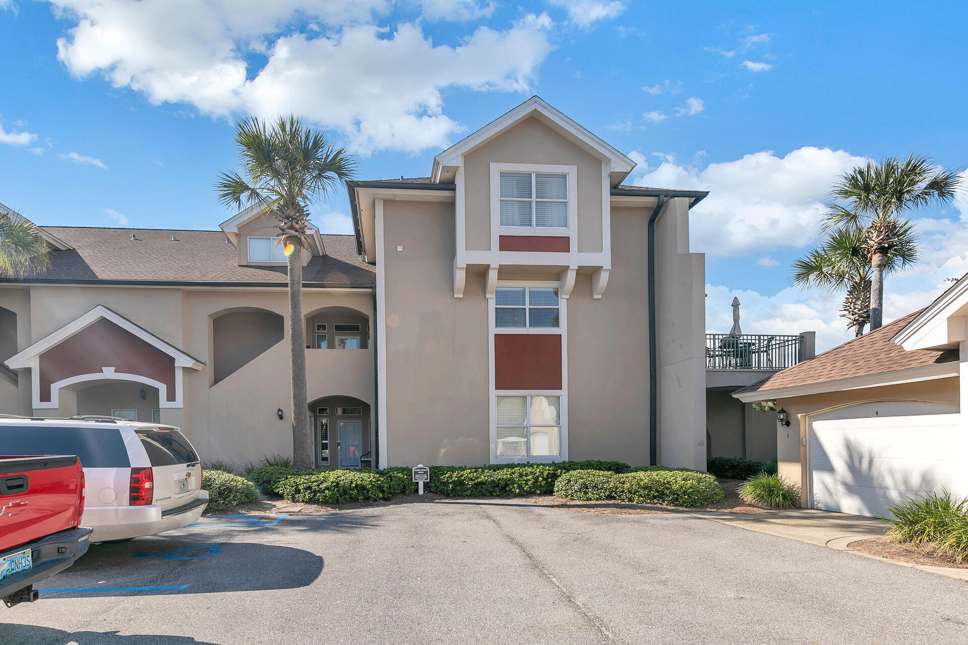 TURNBERRY VILLAS CONDO - Residential