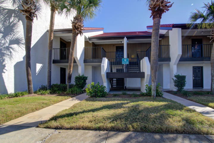 EDGEWATER GOLF VILLAS 3A CONDO - Residential