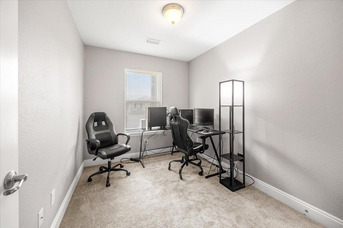 CRESCENT SHORES - Residential
