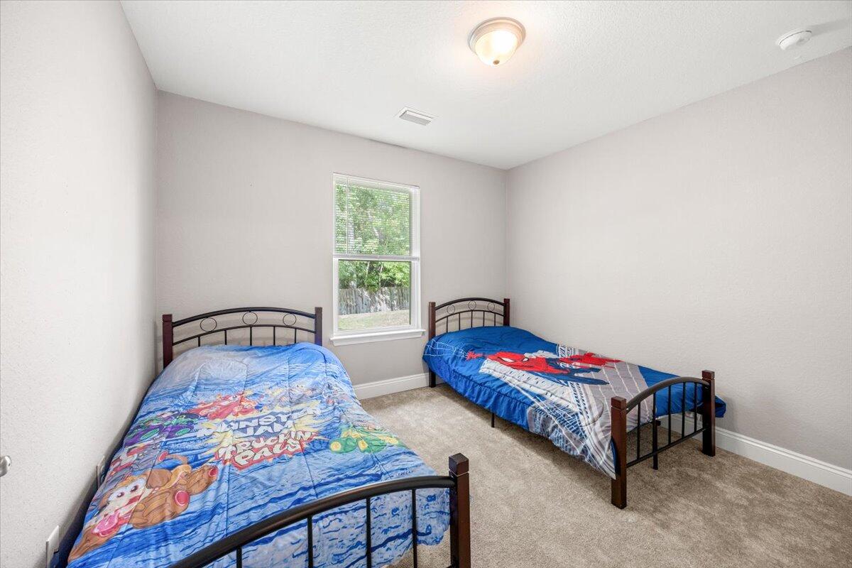 CRESCENT SHORES - Residential