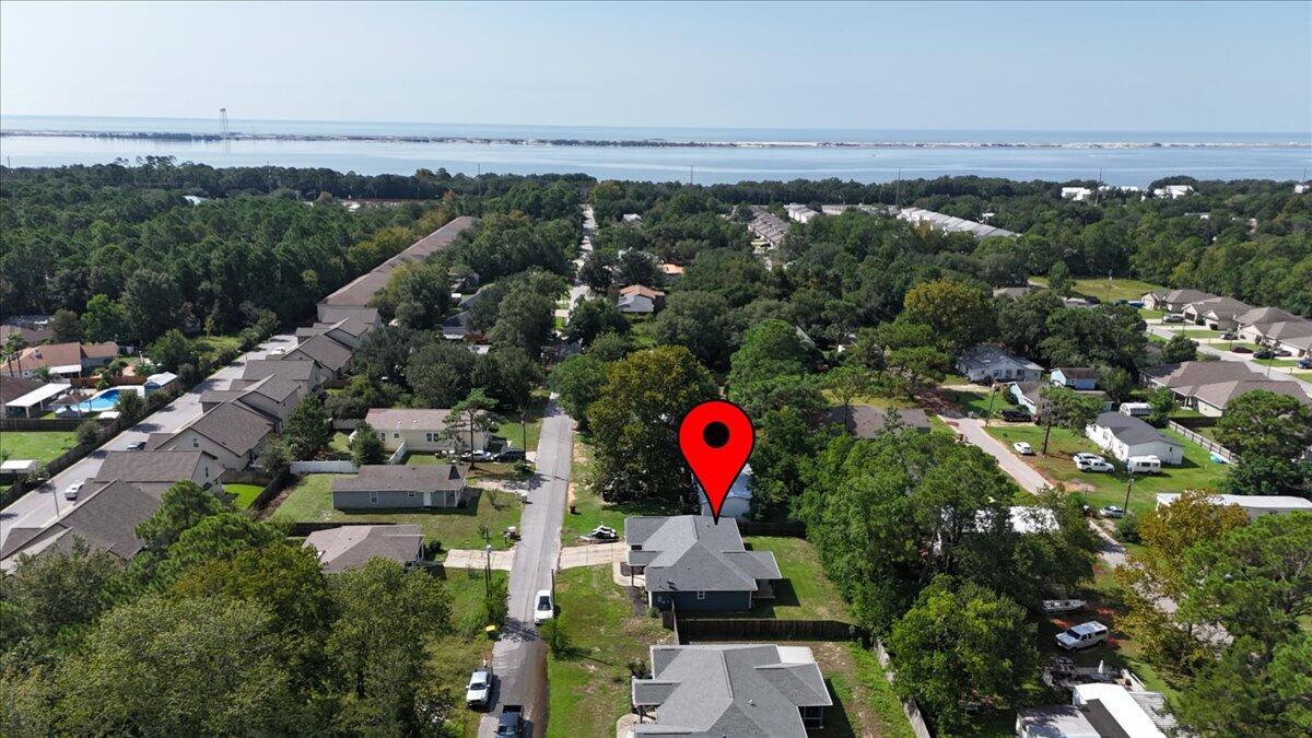 CRESCENT SHORES - Residential