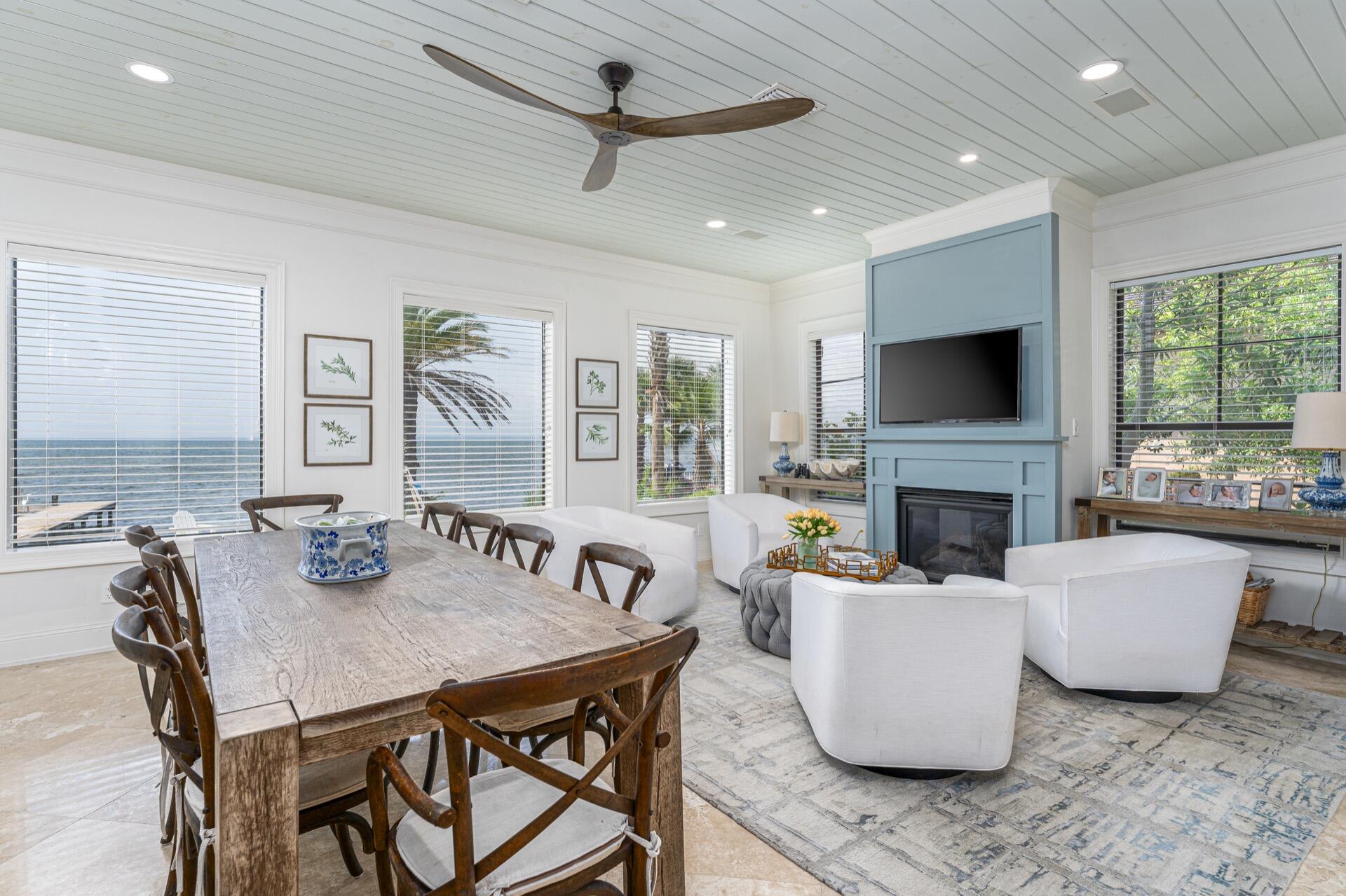 BURNT PINE - Residential
